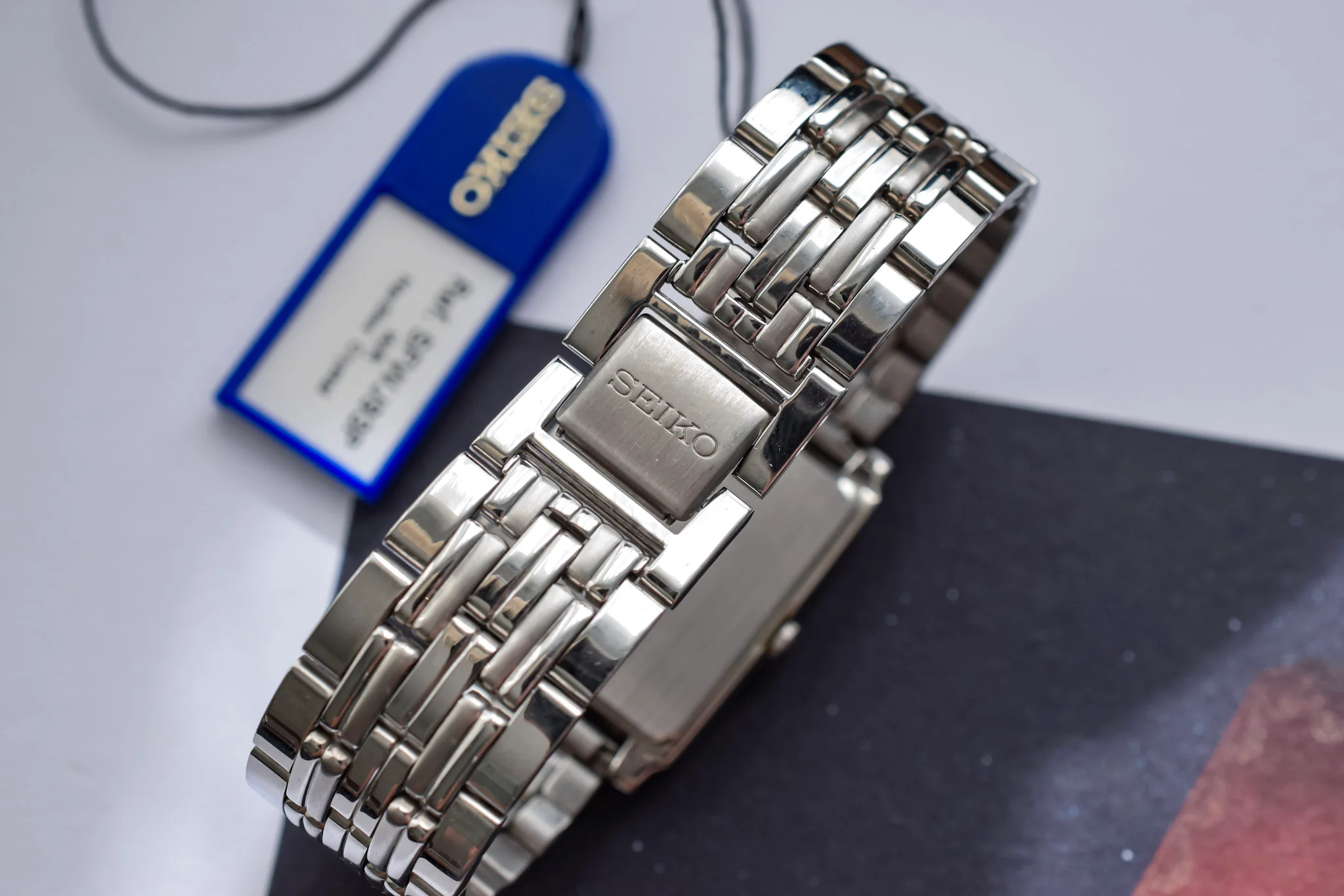2000 Seiko White Guilloche Dial Tank - New Old Stock - Image 9