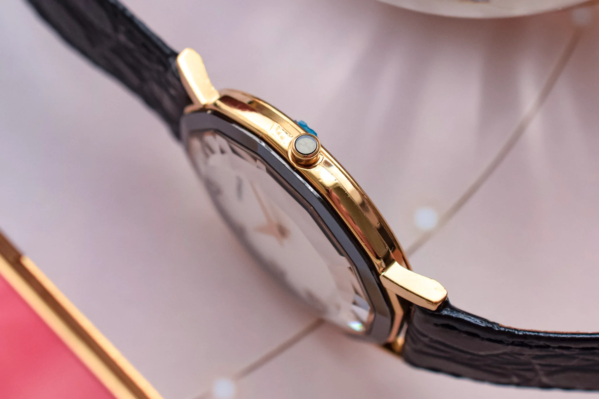 2001 NOS Seiko Lassale Mother of Pearl Sea Shell - Image 4