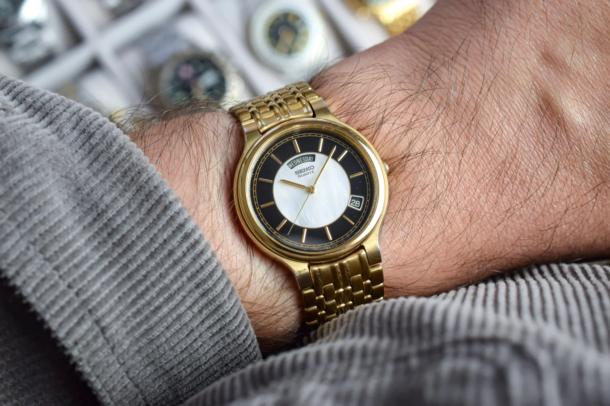 2001 Seiko Day-Date Tuxedo Mother of Pearl Dial - Image 5