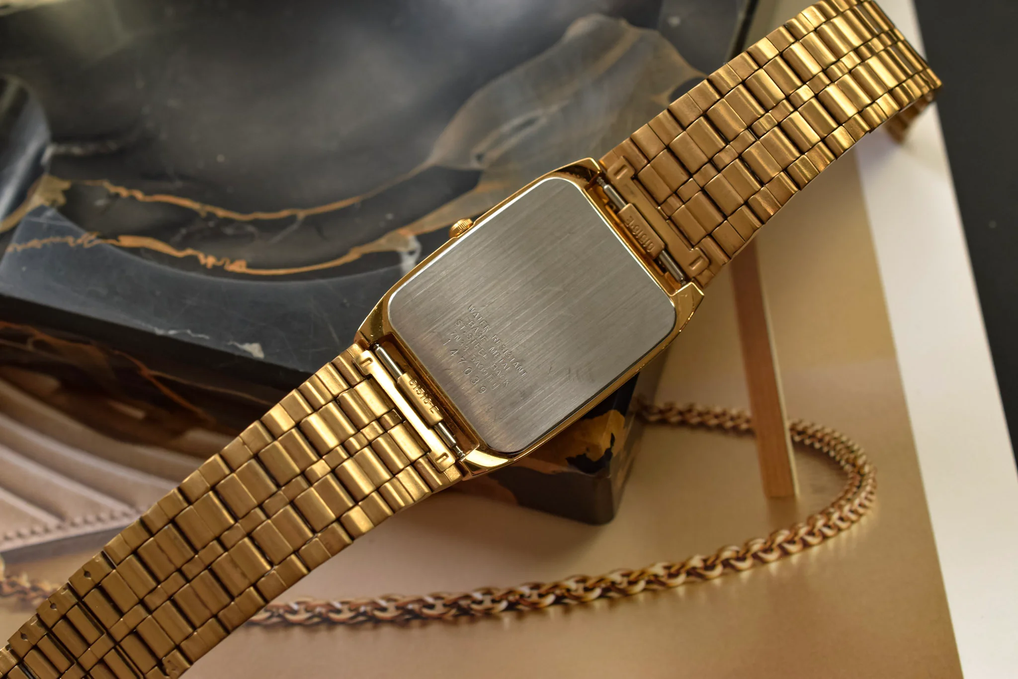 2001 Seiko Gilt Day-Date Tank - Image 6