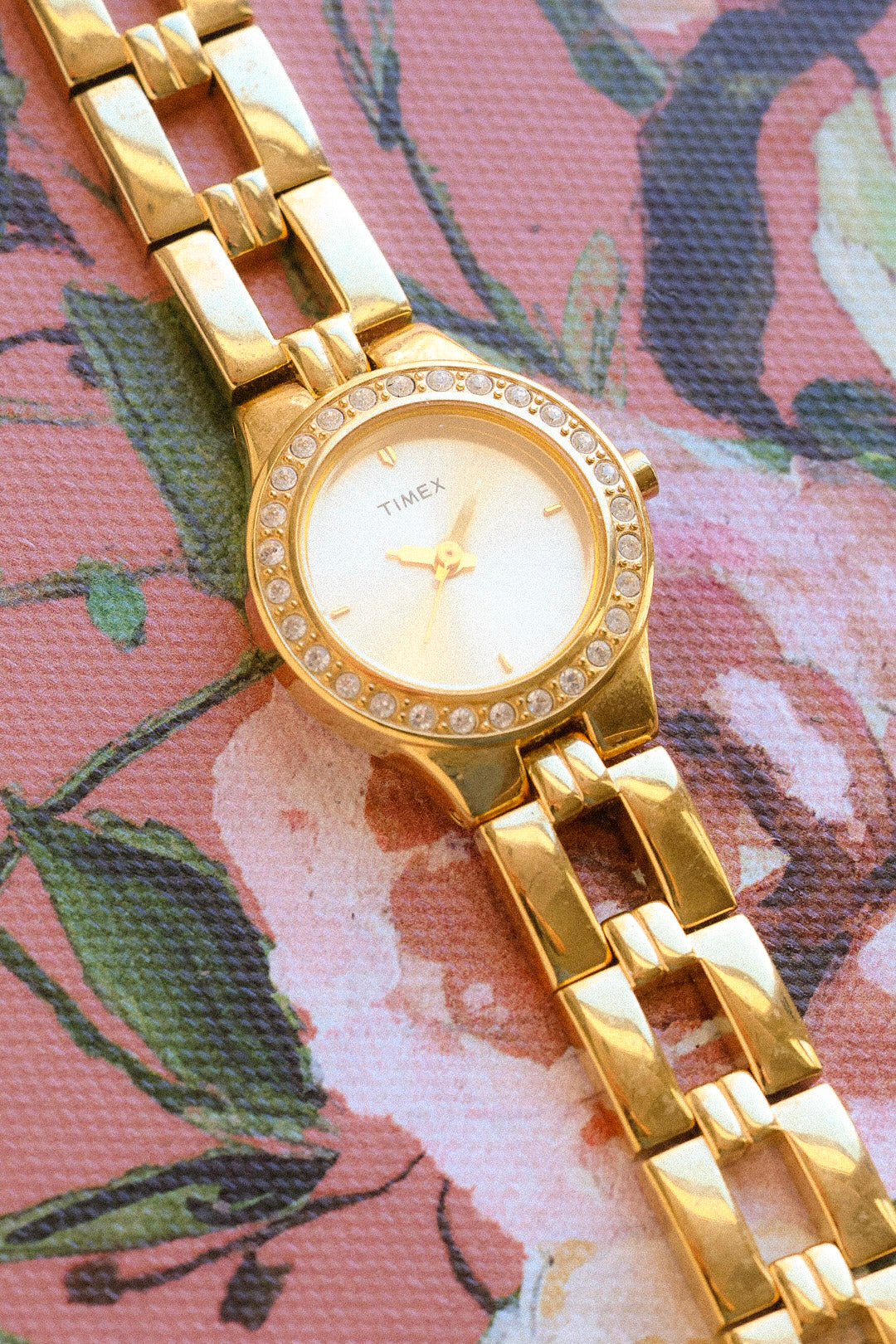 2001 Timex Gold Tone Diamond Bezel - Image 3