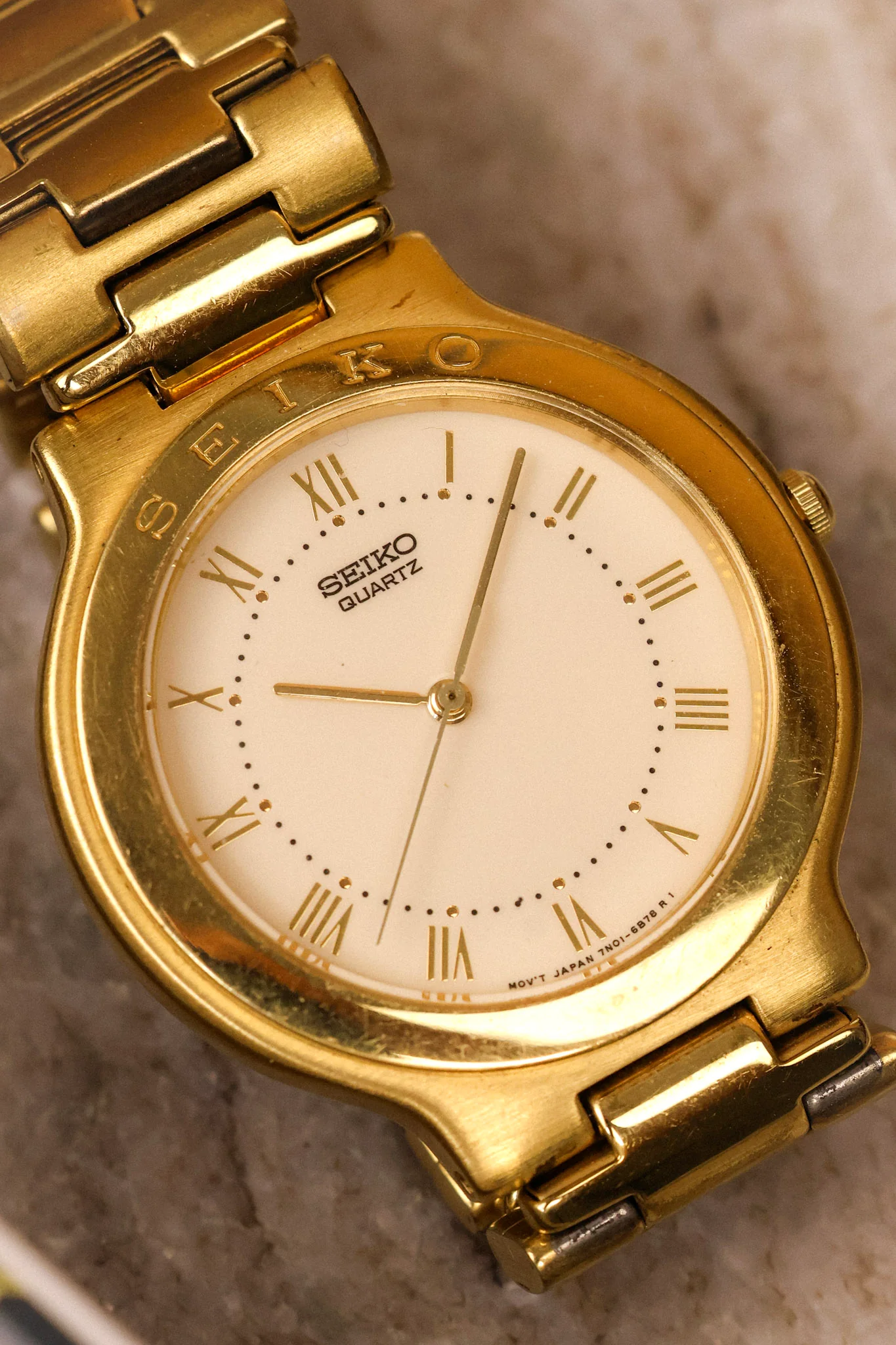 2002 Seiko Golden Signed Bezel Roman Sector - Image 3