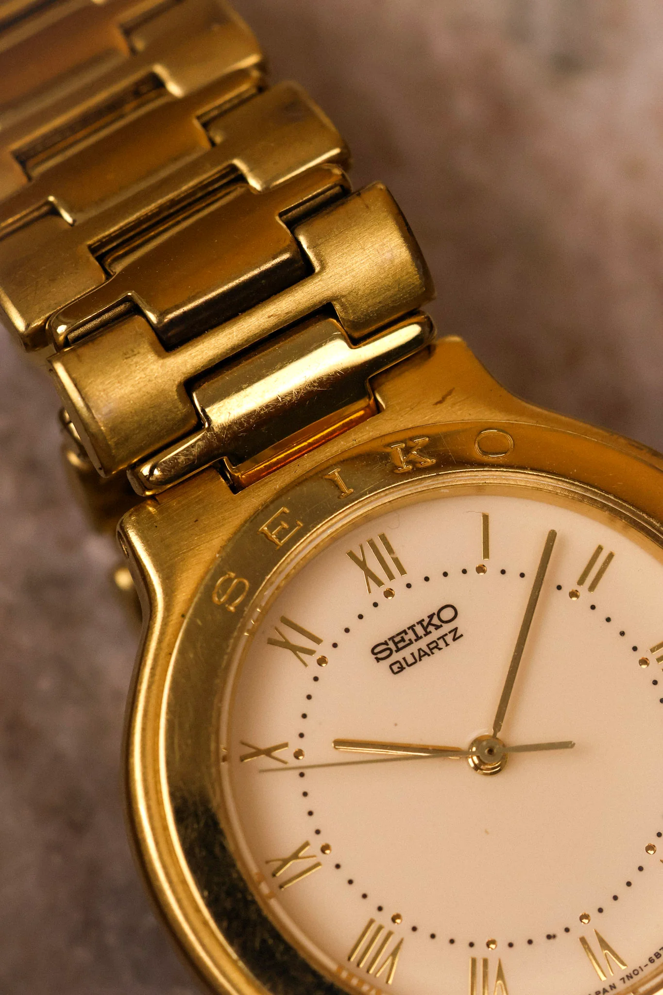 2002 Seiko Golden Signed Bezel Roman Sector - Image 4