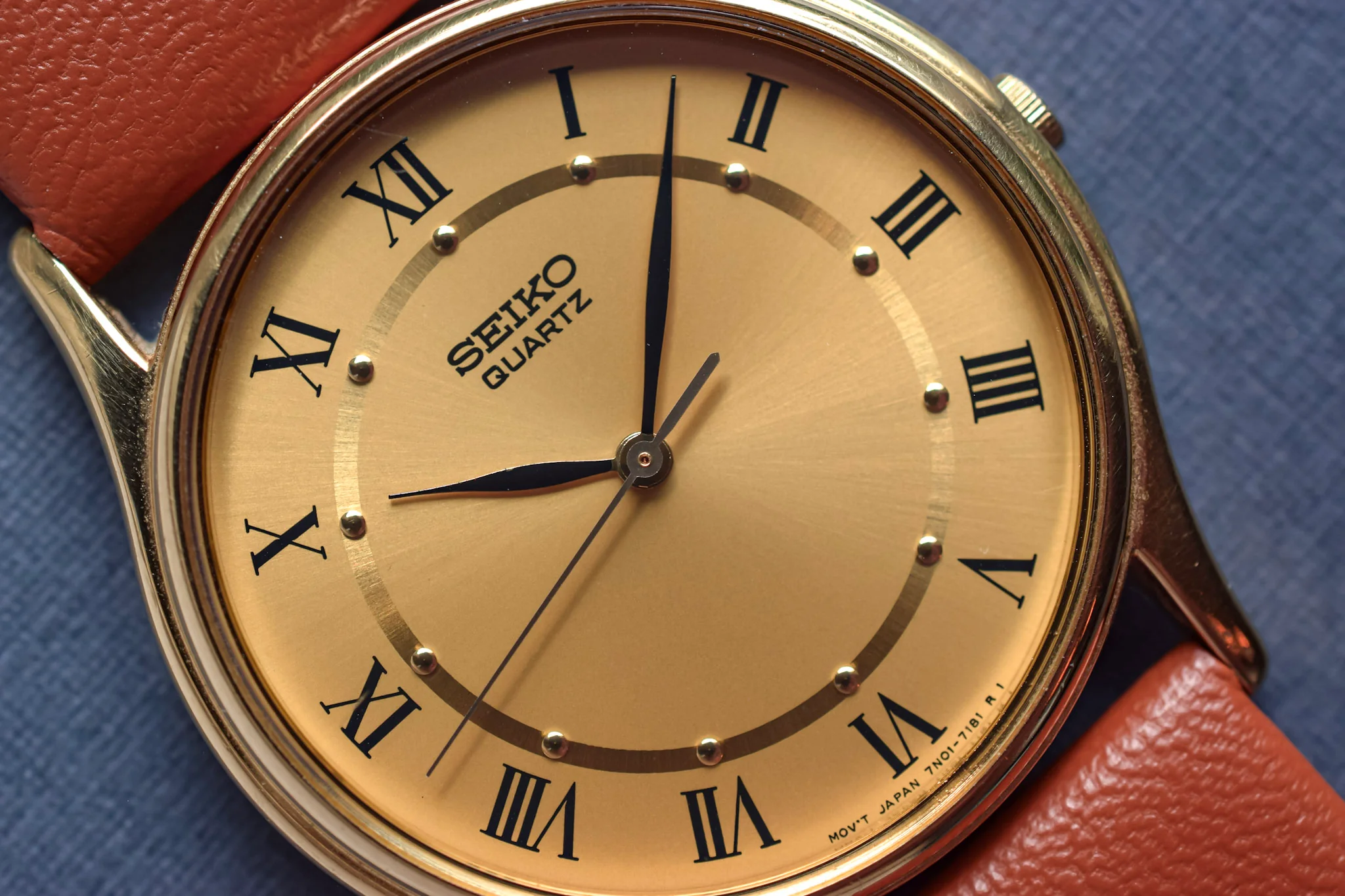 2003 Seiko Gold Tone Roman Dial - Image 3