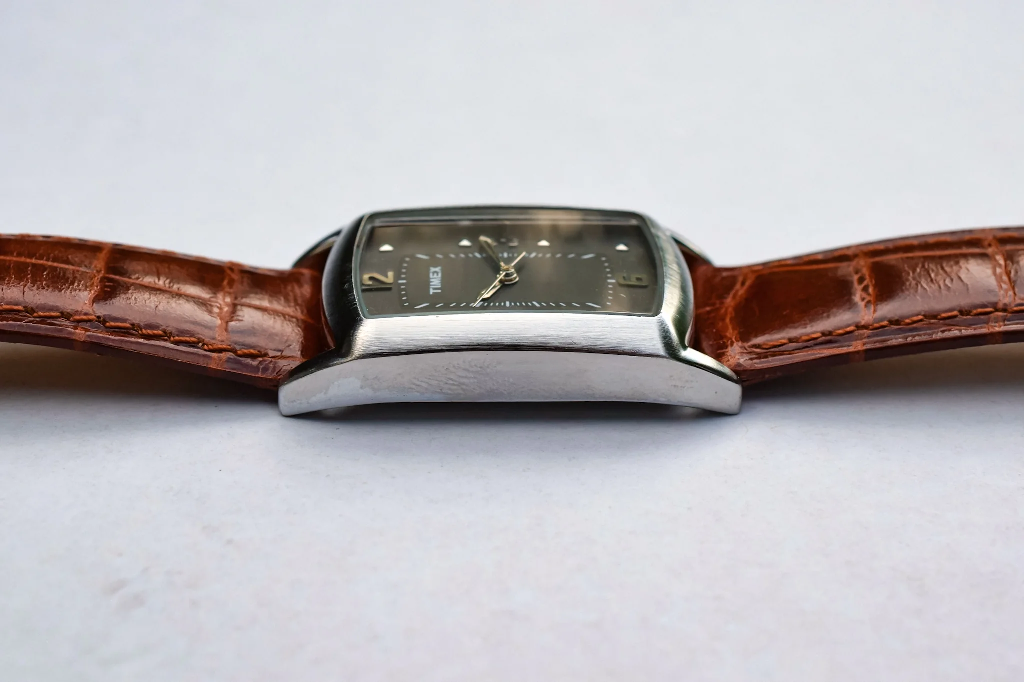 2003 Timex Gray Curved Tank - Image 4