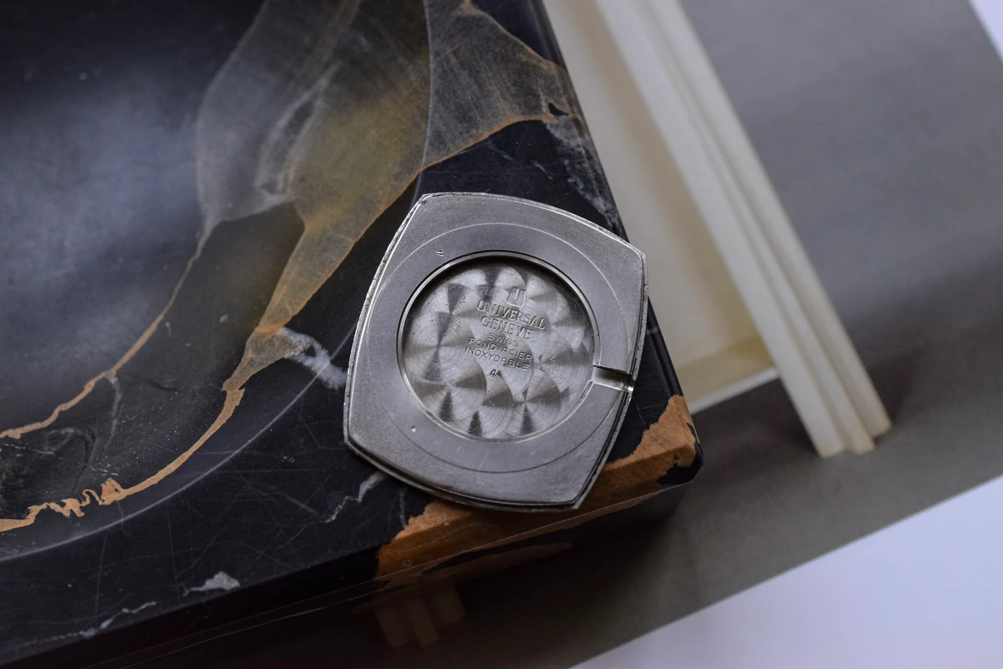 70s Mechanical Universal Geneve 16KT GP Ellipse - Image 8