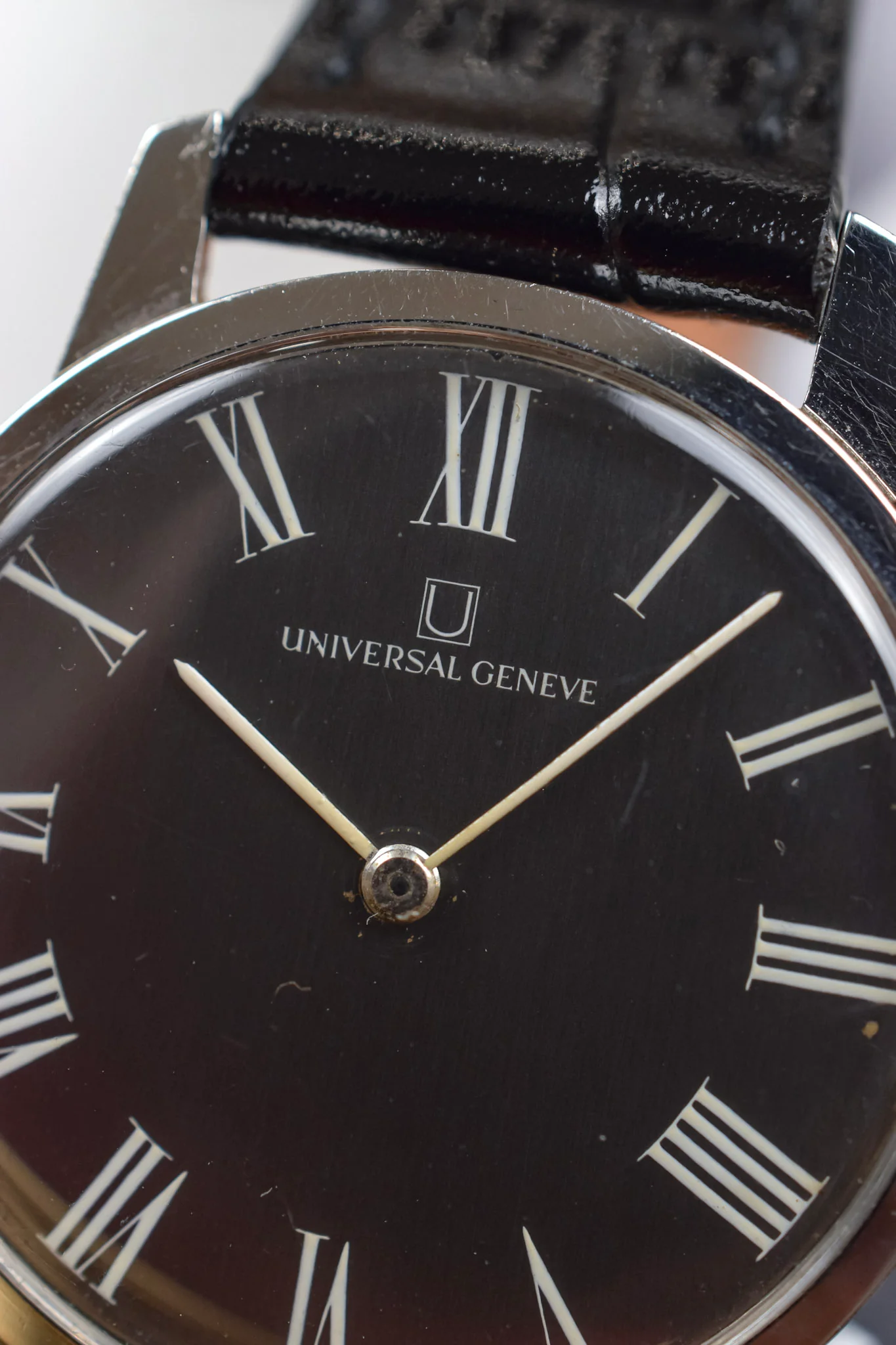 70s Serviced Mechanical Universal Geneve Gray Roman Altesse - Image 4
