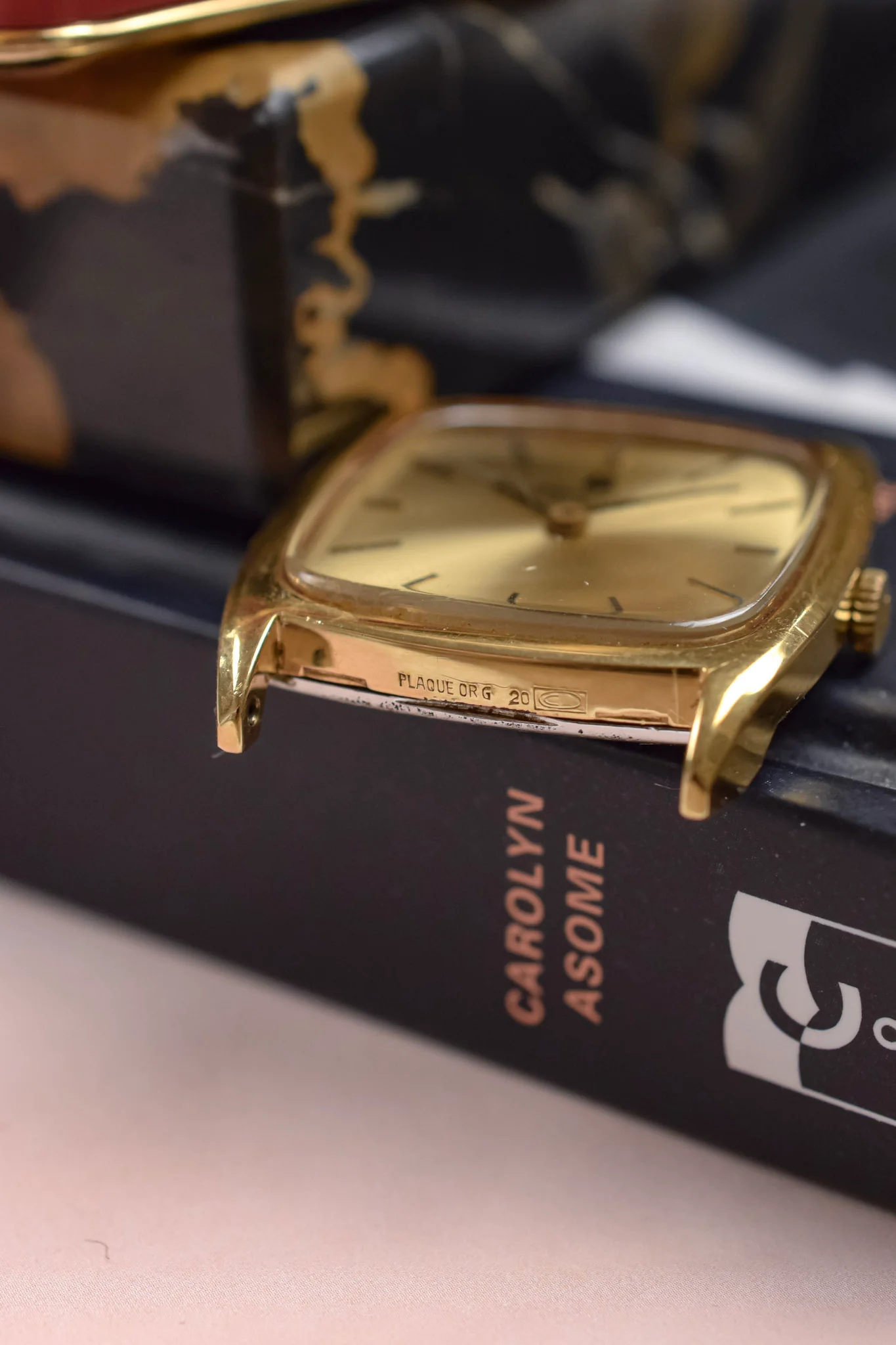 70s Mechanical Universal Geneve Sunray Champagne Tonneau - Image 6