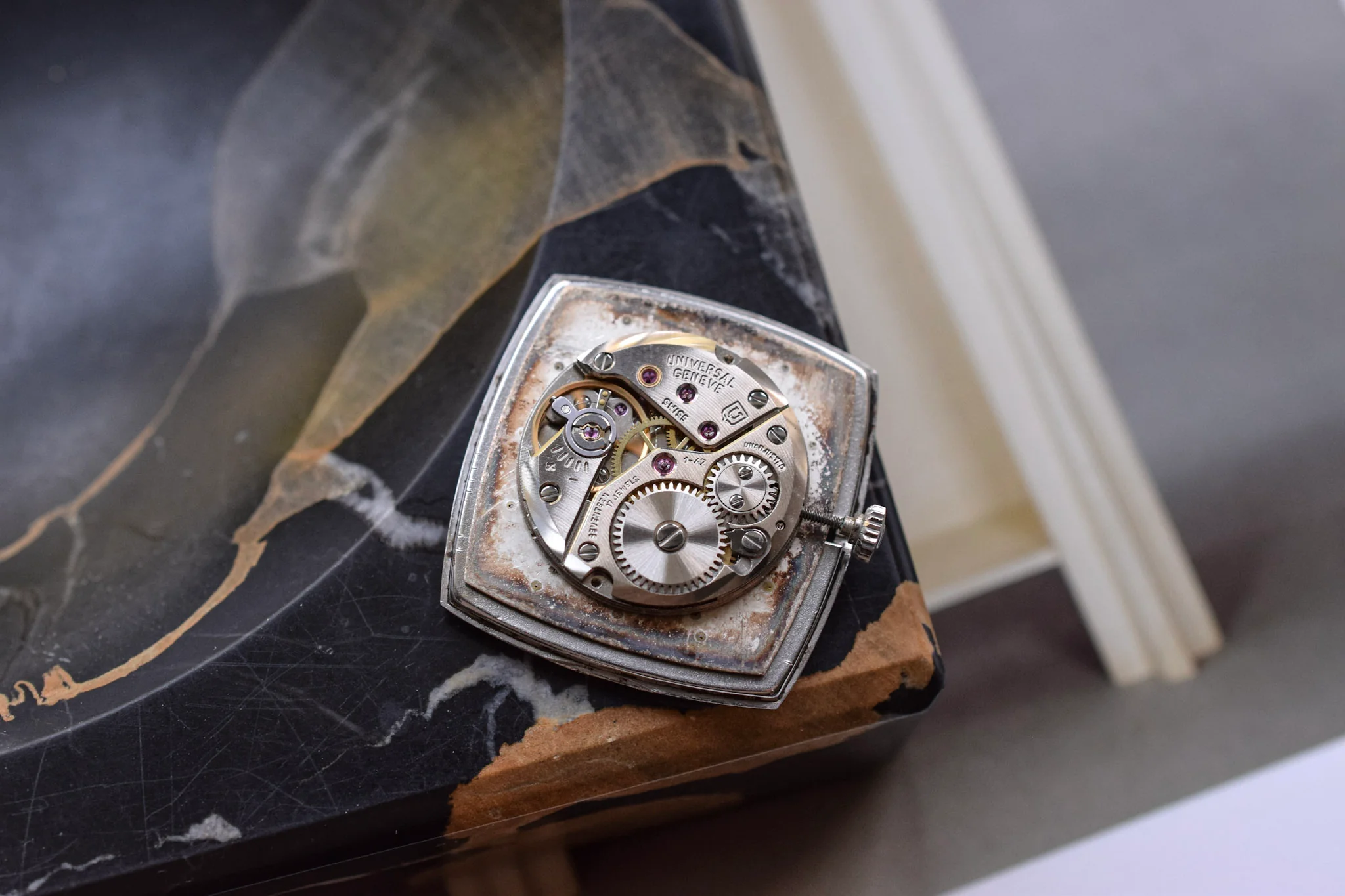 70s Mechanical Universal Geneve Patina TV - Image 13