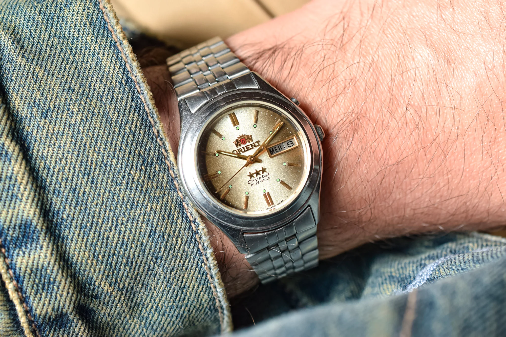 70s Orient Crystal Gradient Brown Dial - Image 2