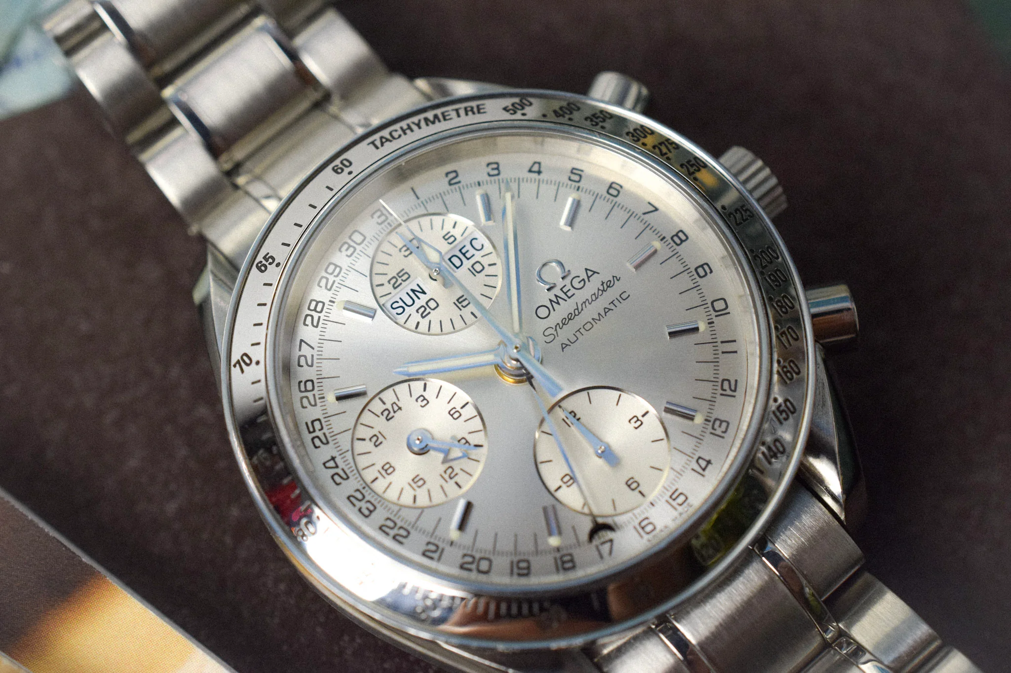 90s Omega Speedmaster Silver Triple Calendar - Image 23