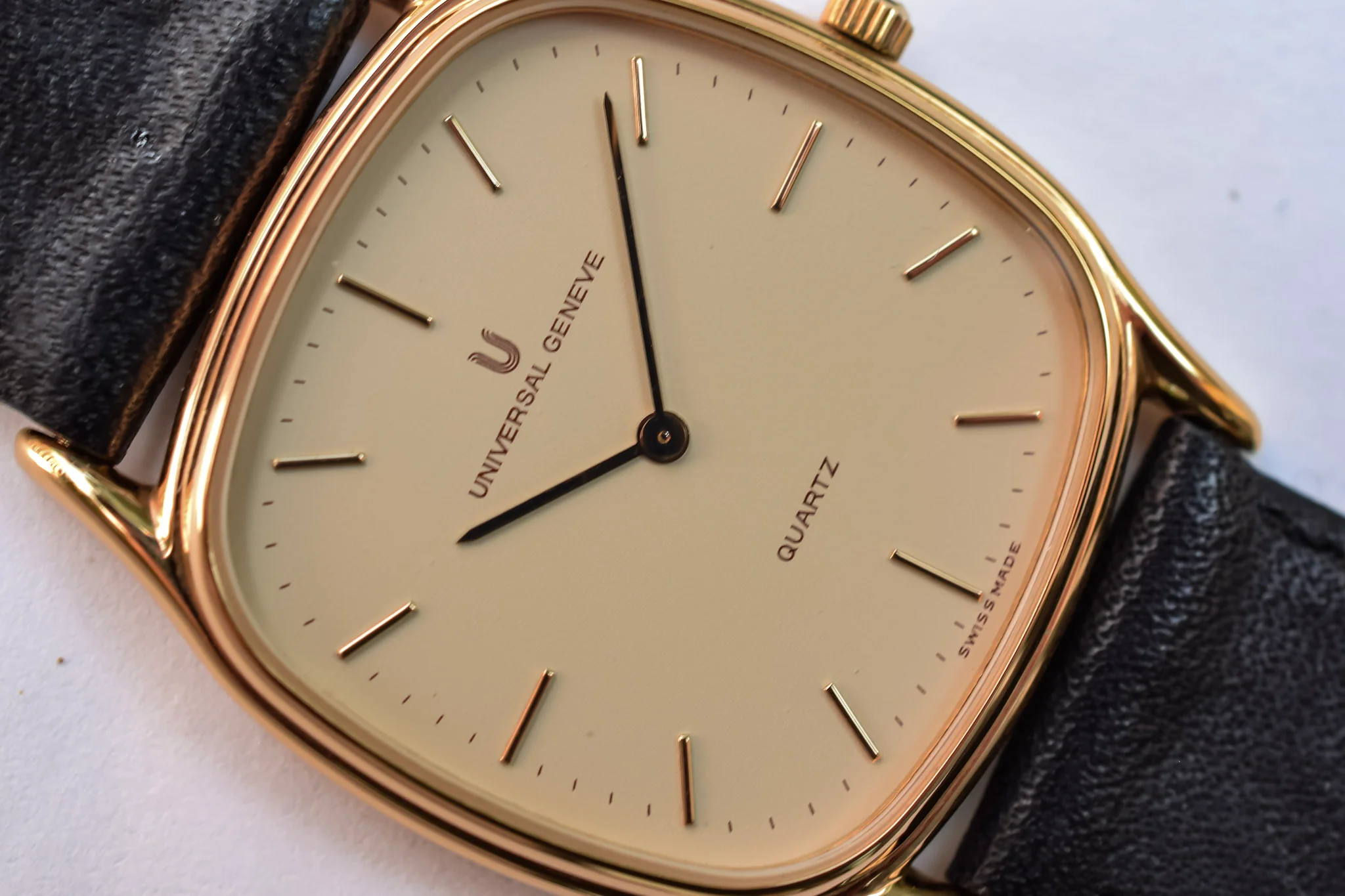 Vintage 10K Gold Plated Universal Geneve Champagne Dial - Image 3
