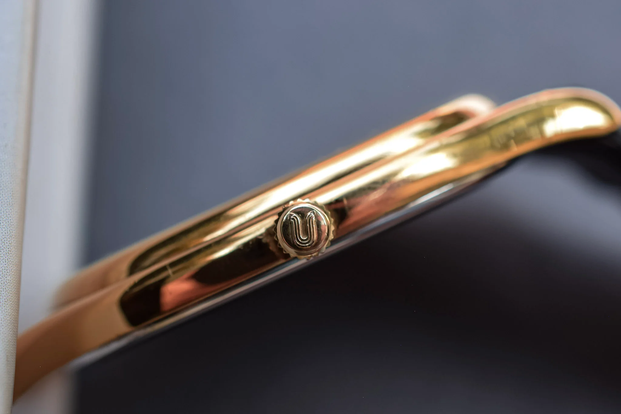 Vintage 10K Gold Plated Universal Geneve Champagne Dial - Image 6