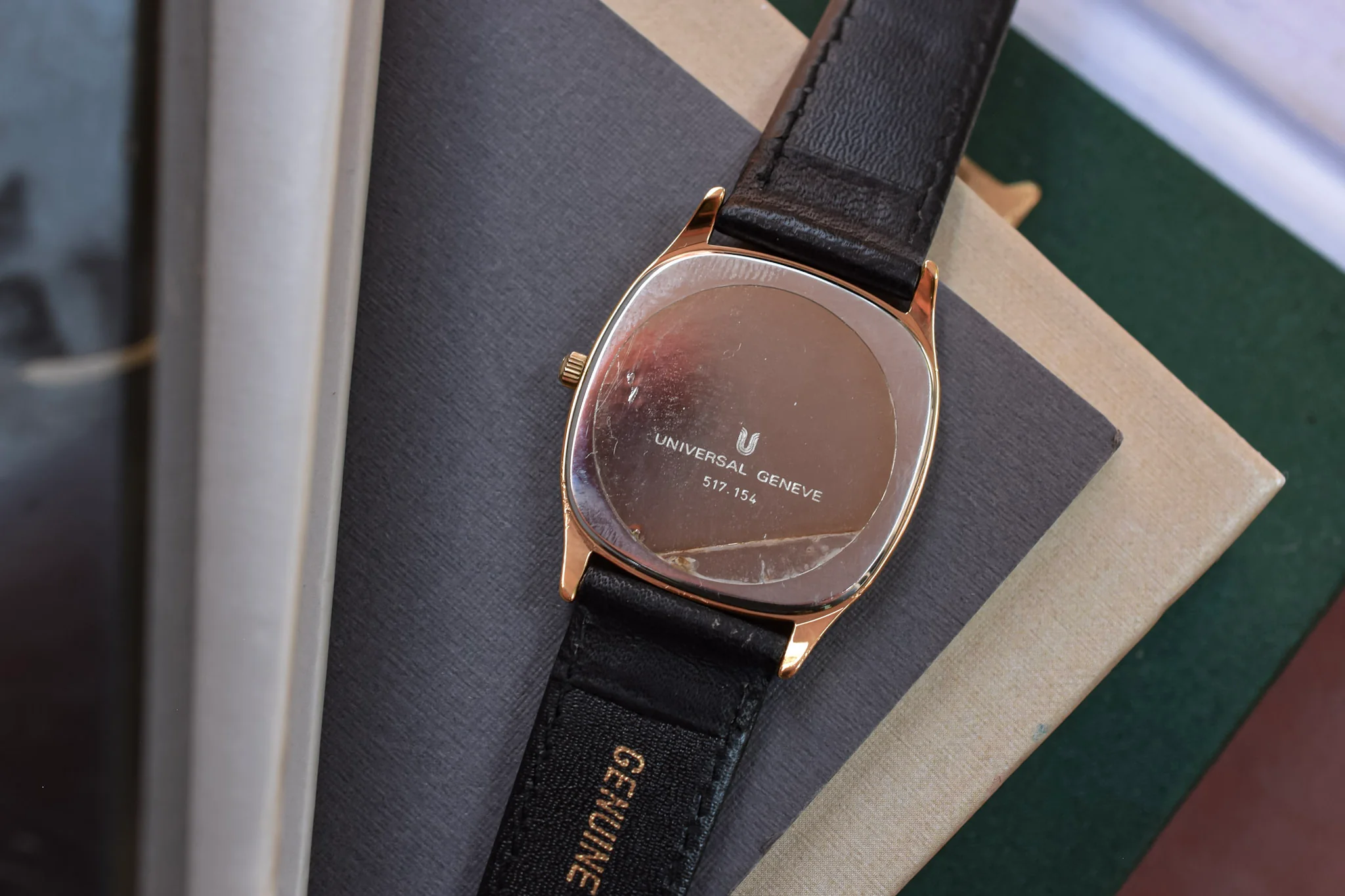Vintage 10K Gold Plated Universal Geneve Champagne Dial - Image 8