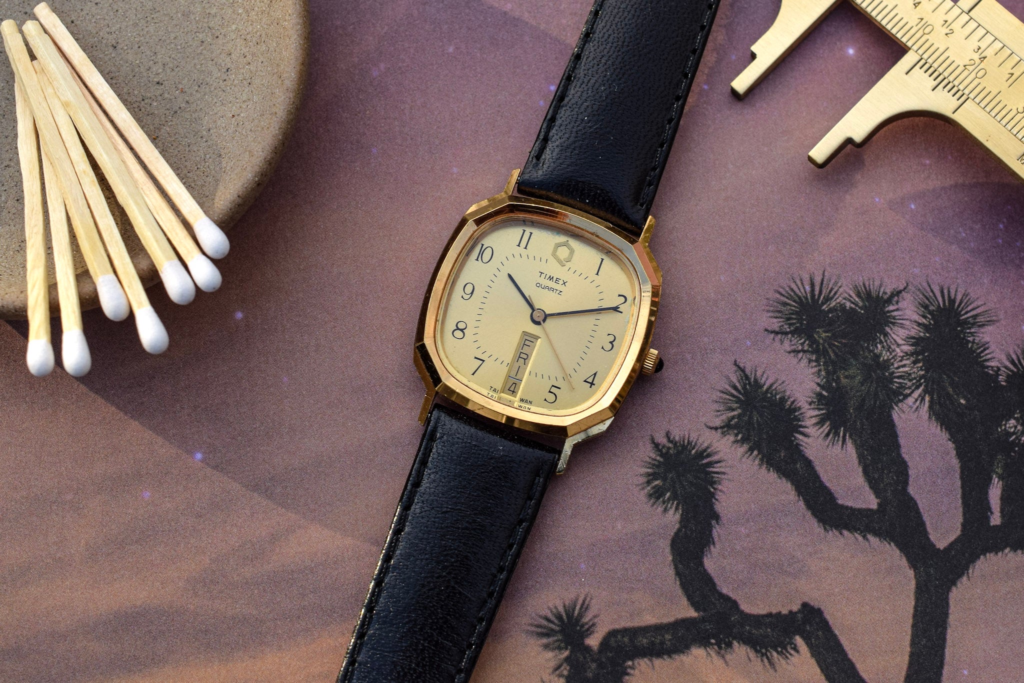 Vintage Q Timex Quartz Day-Date with Hexagonal Case - Image 8