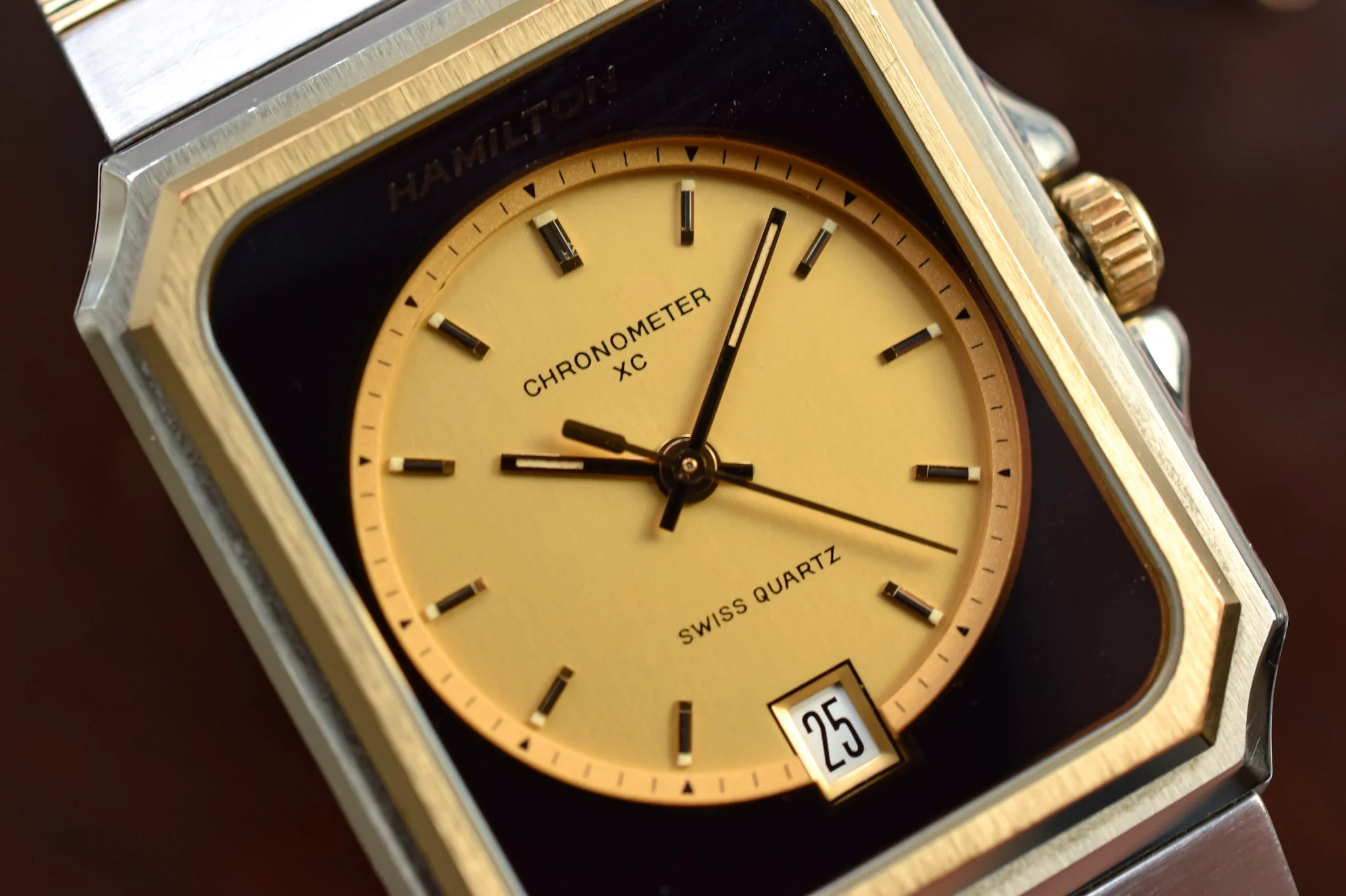 Hamilton Quartz Chronometer XC Octo - Full Set and COSC Certificate - Image 2