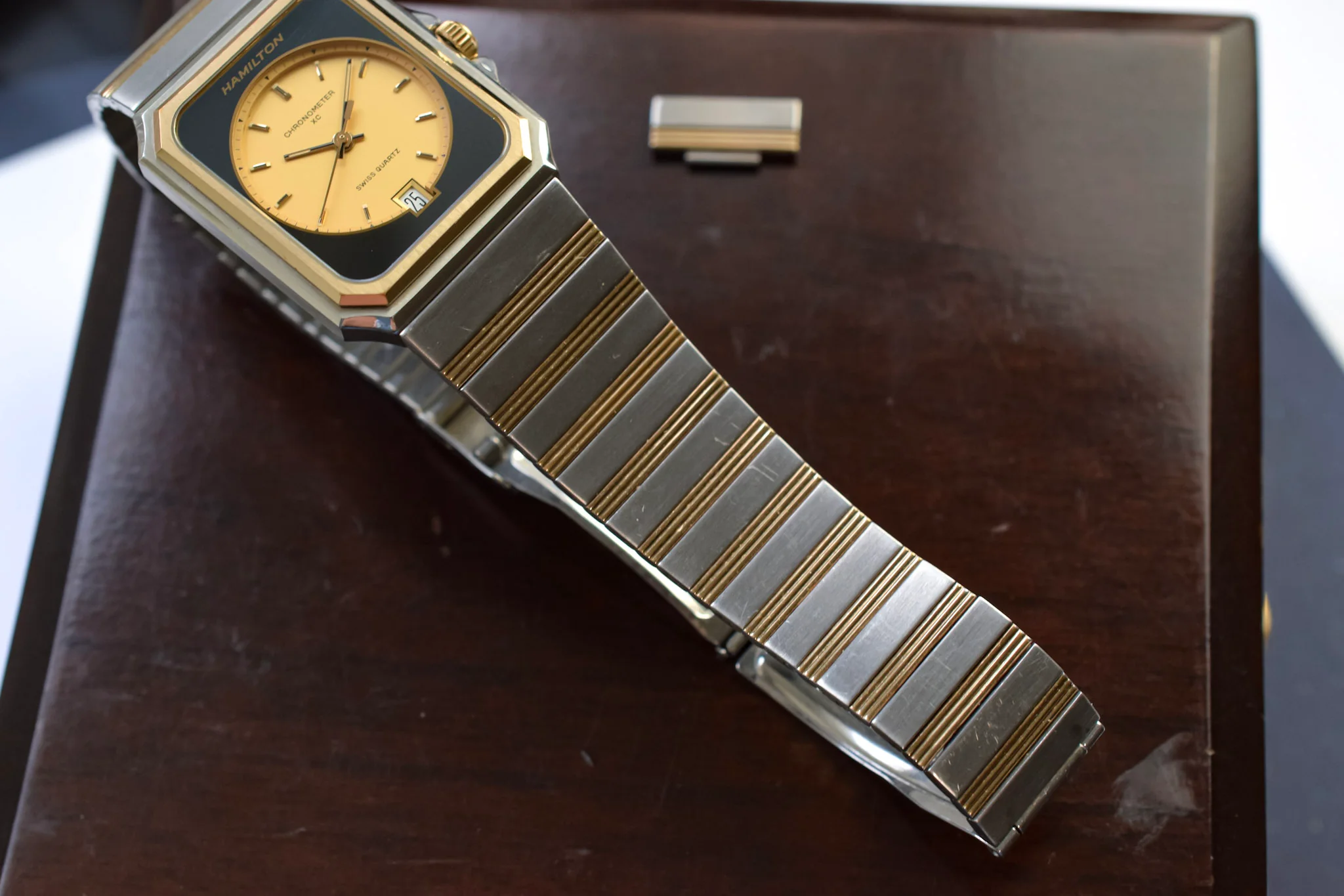 Hamilton Quartz Chronometer XC Octo - Full Set and COSC Certificate - Image 3