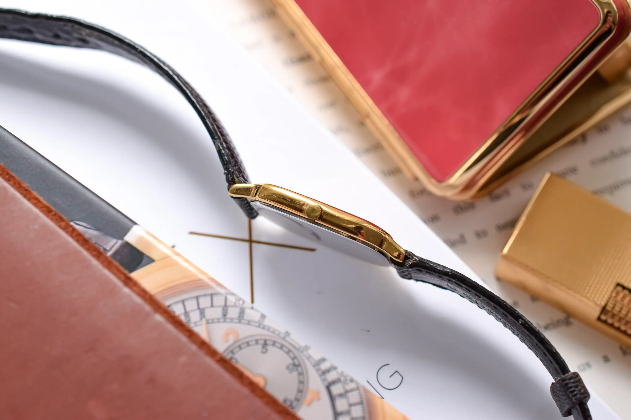 Hamilton Masterpiece Checkered Dial Ellipse - GM Award - Image 4
