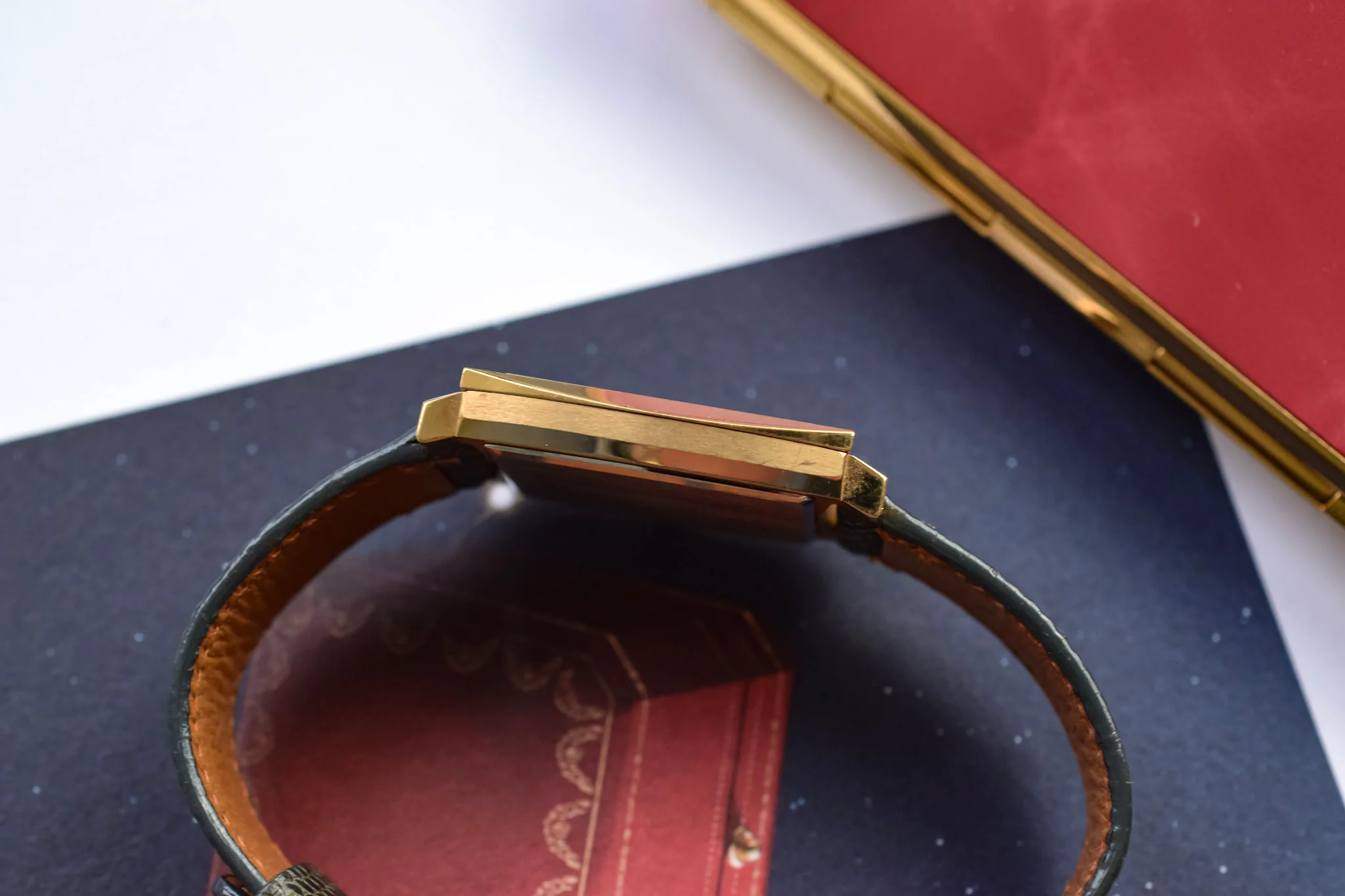 Hamilton Retro Diamond Dial Tank - Image 4