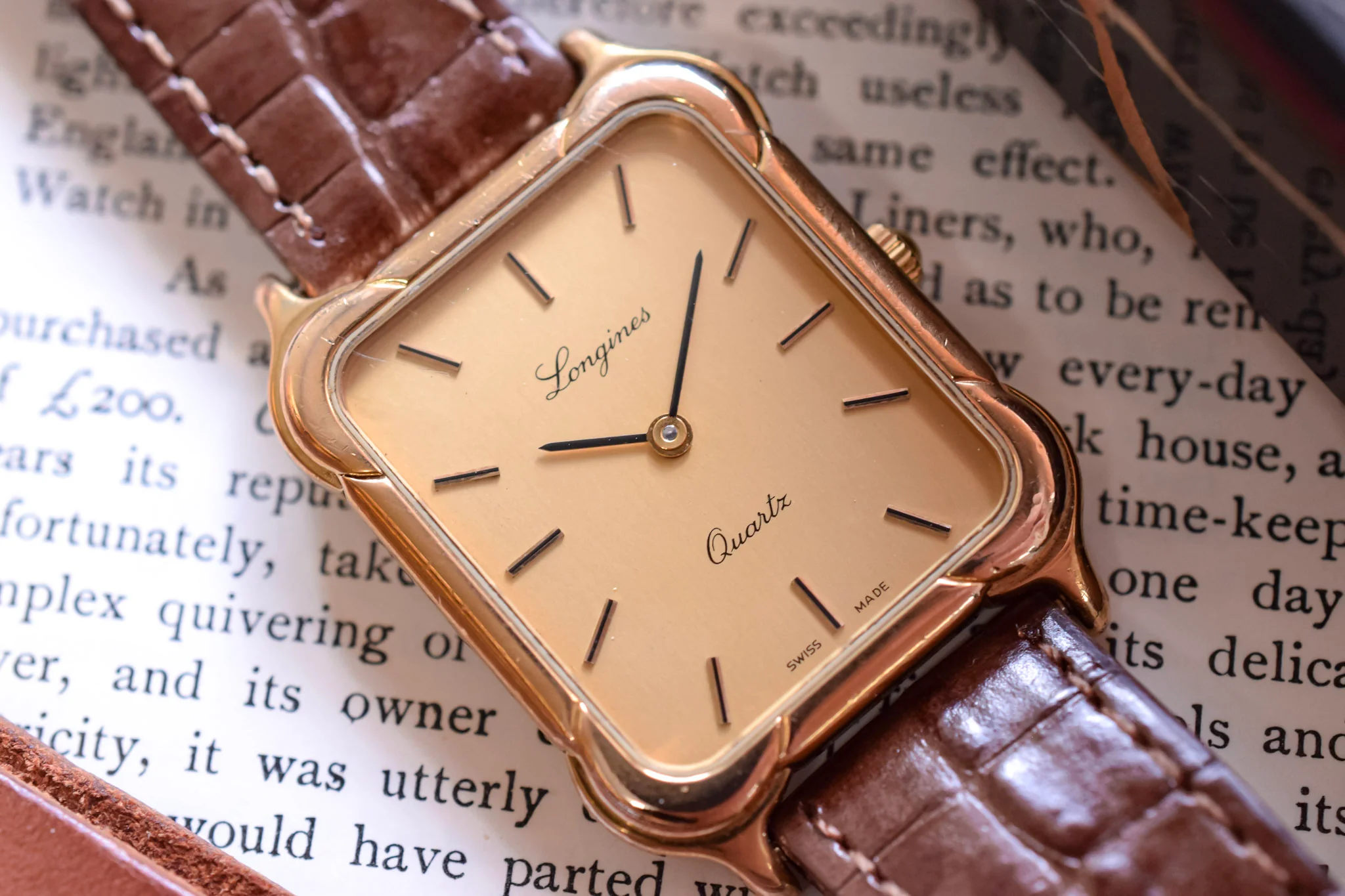 Longines Champagne Script Logo Dial Quartz Ornate Bezel - "Fashion" Corporate Gift - Image 3