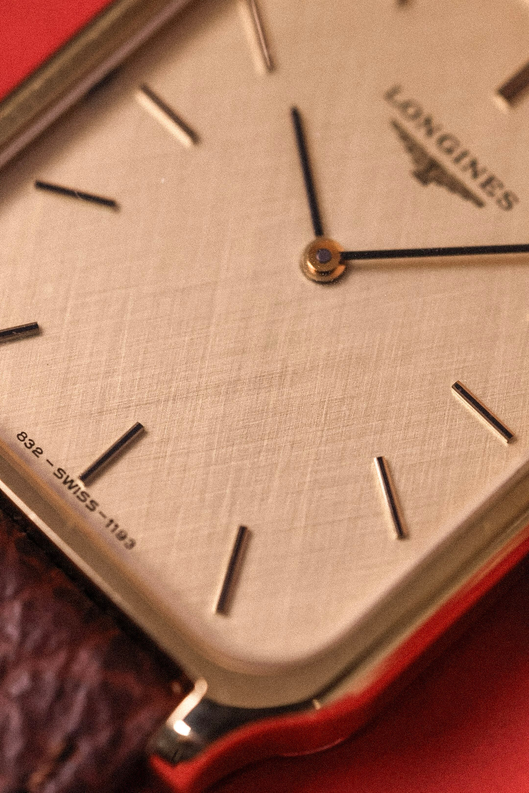 Longines Mechanical Linen Carree - Image 3