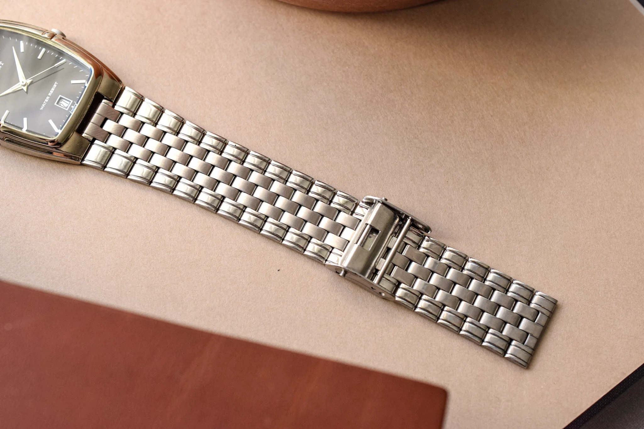 Neo-vintage Orient Black Dial Tonneau Calendar - Image 8