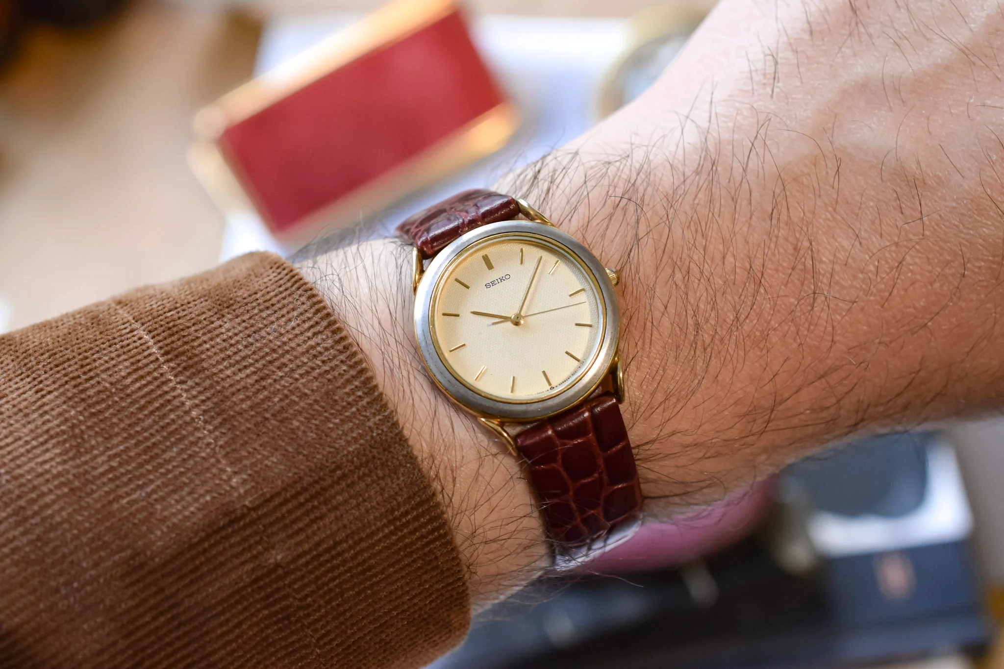 1985 Seiko Midsize Two Toned Honeycomb Dial - Image 2