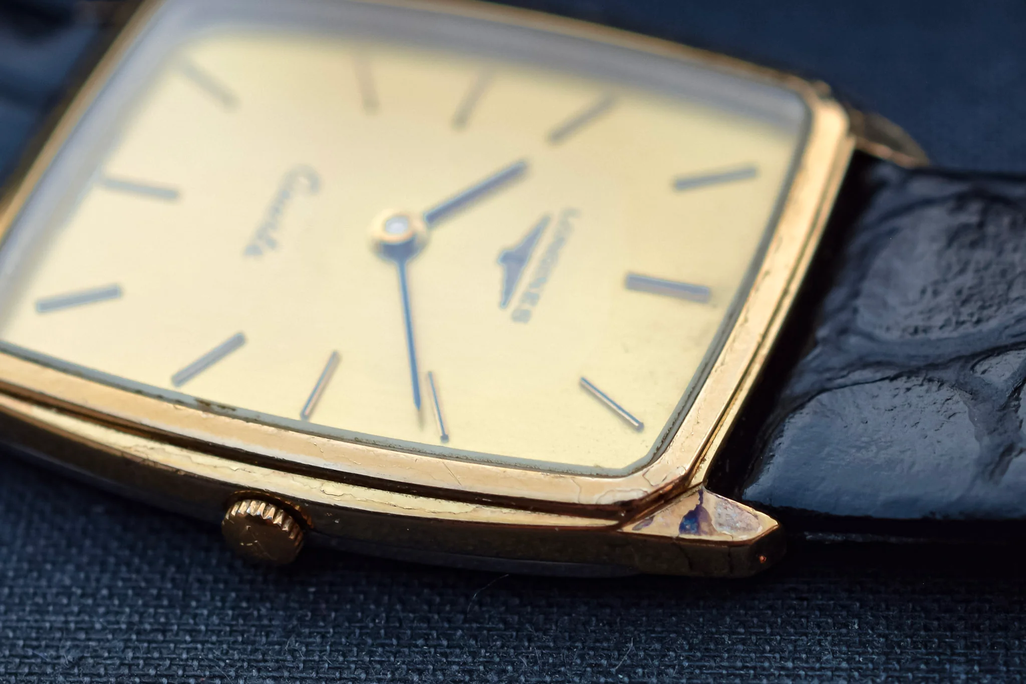Vintage 80s Longines Quartz Tank - Image 12
