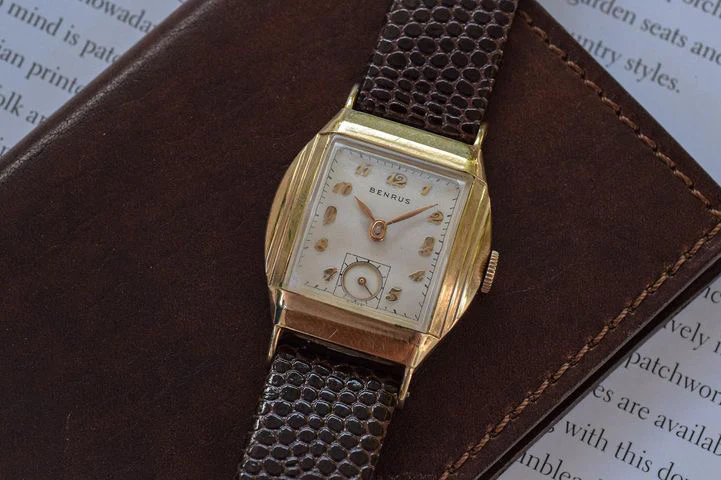 Vintage Mechanical Art Deco Benrus - Image 2