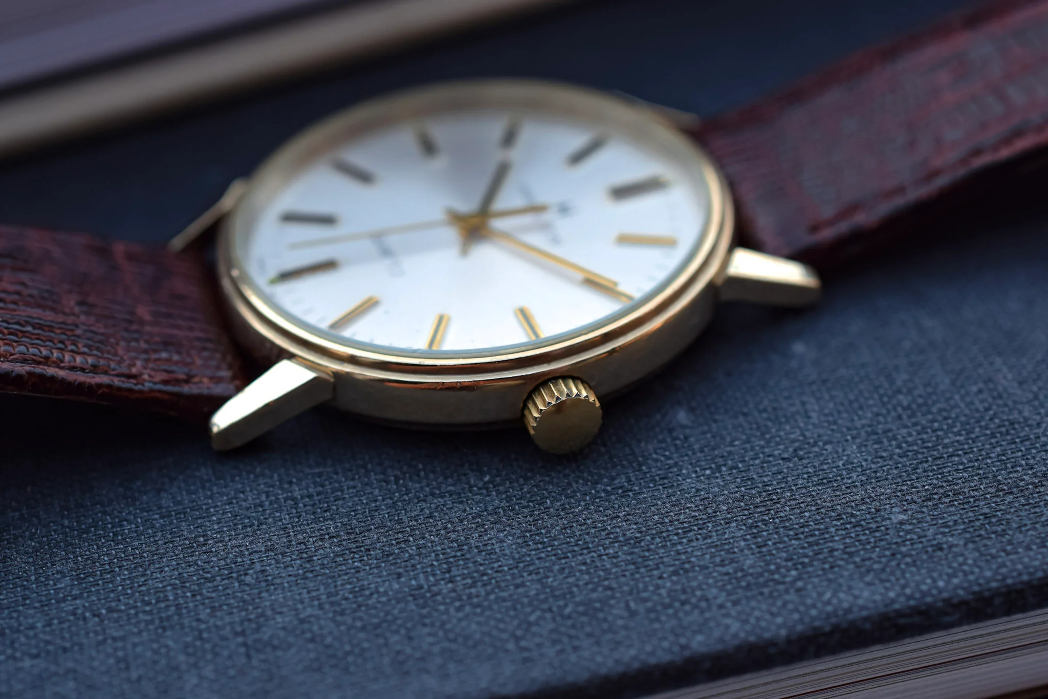 Vintage 10K Gold Filled Hamilton Quartz Watch - Award Piece - Image 3