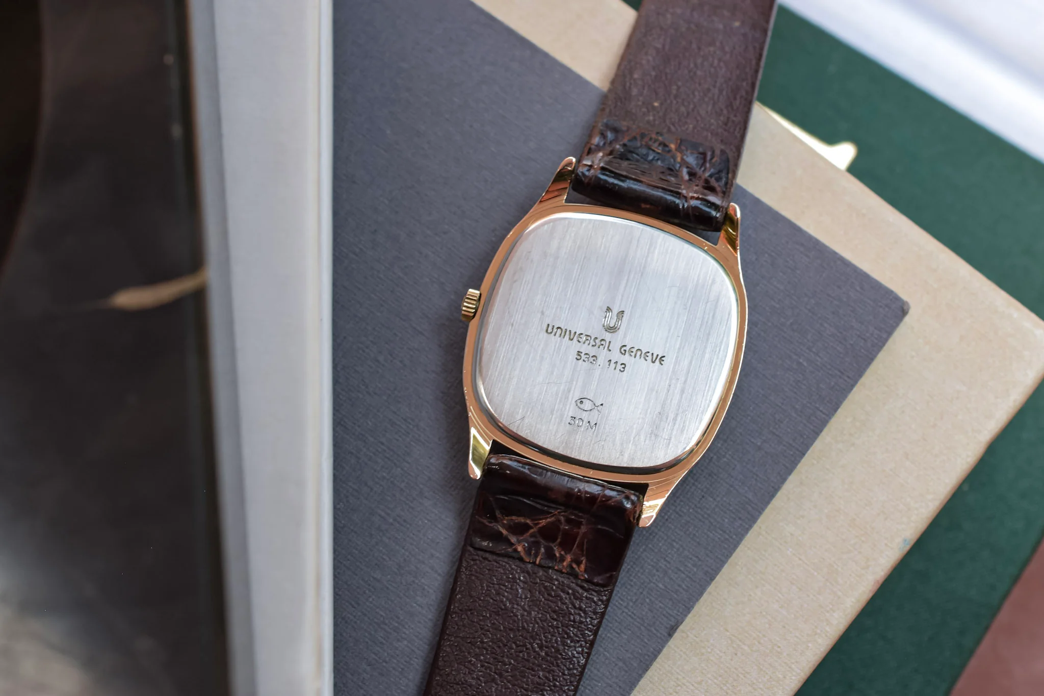 Vintage 10K Gold Plated Universal Geneve Burgundy Roman Dial - Image 8