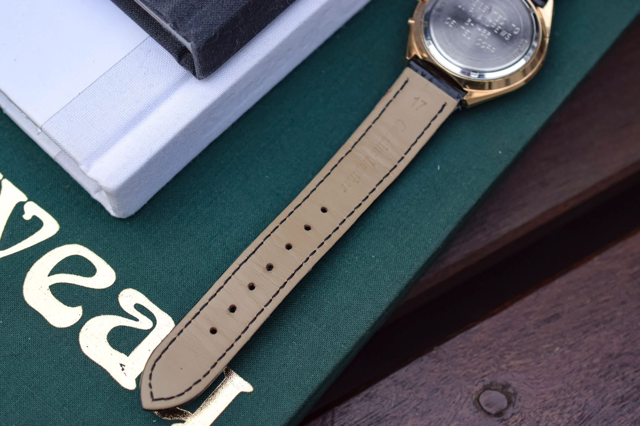 Vintage 1977 Bulova Accutron Quartz Watch - Award Piece - Image 11