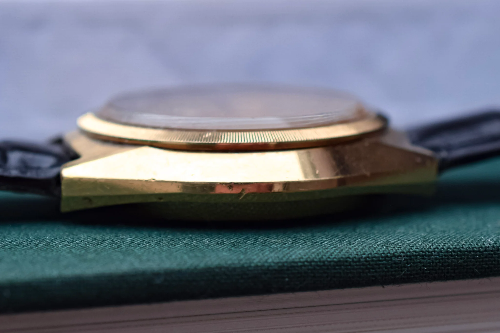 Vintage 1977 Bulova Accutron Quartz Watch - Award Piece - Image 7