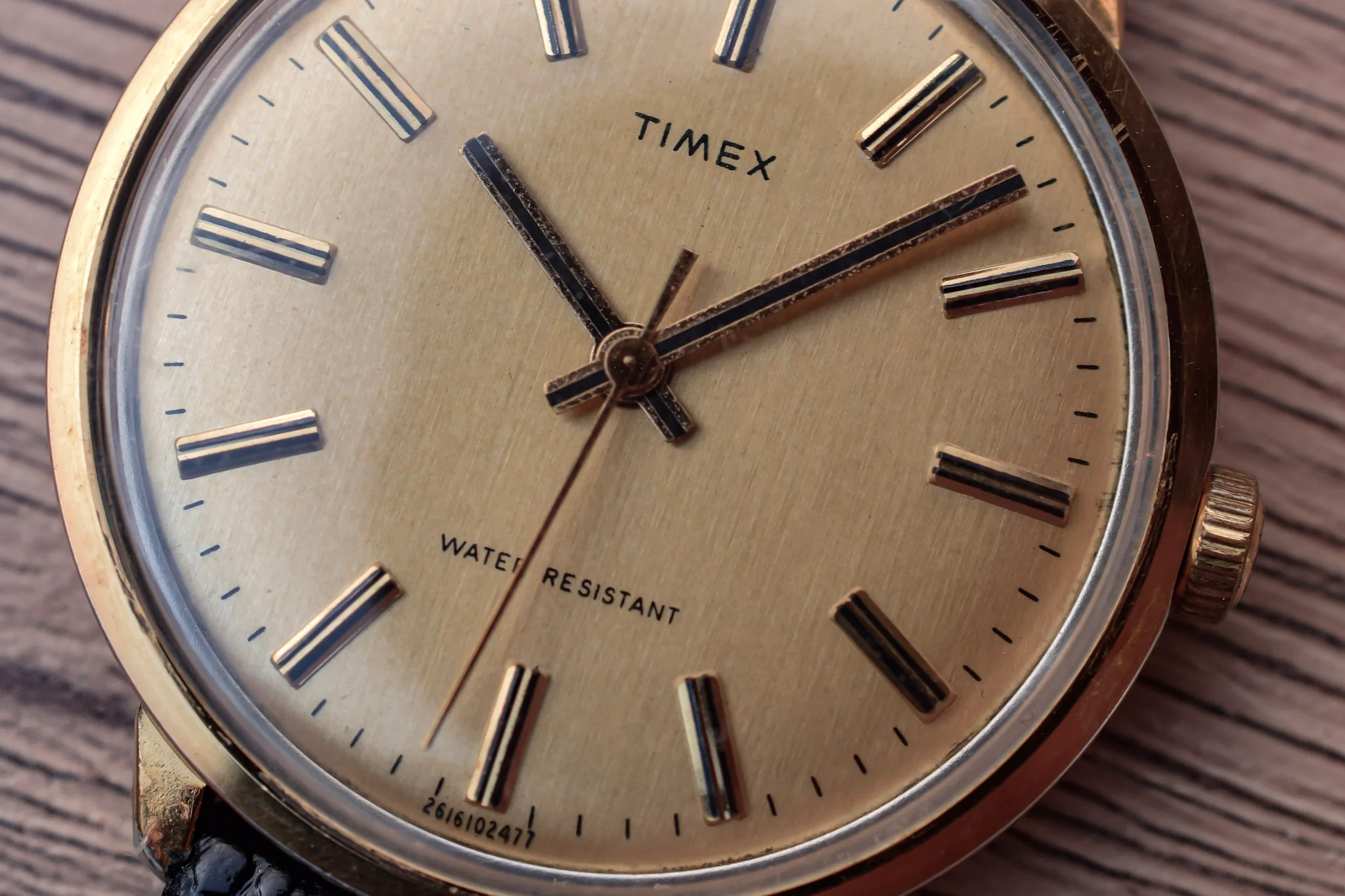 Vintage 1977 Mechanical Timex Watch - Image 2