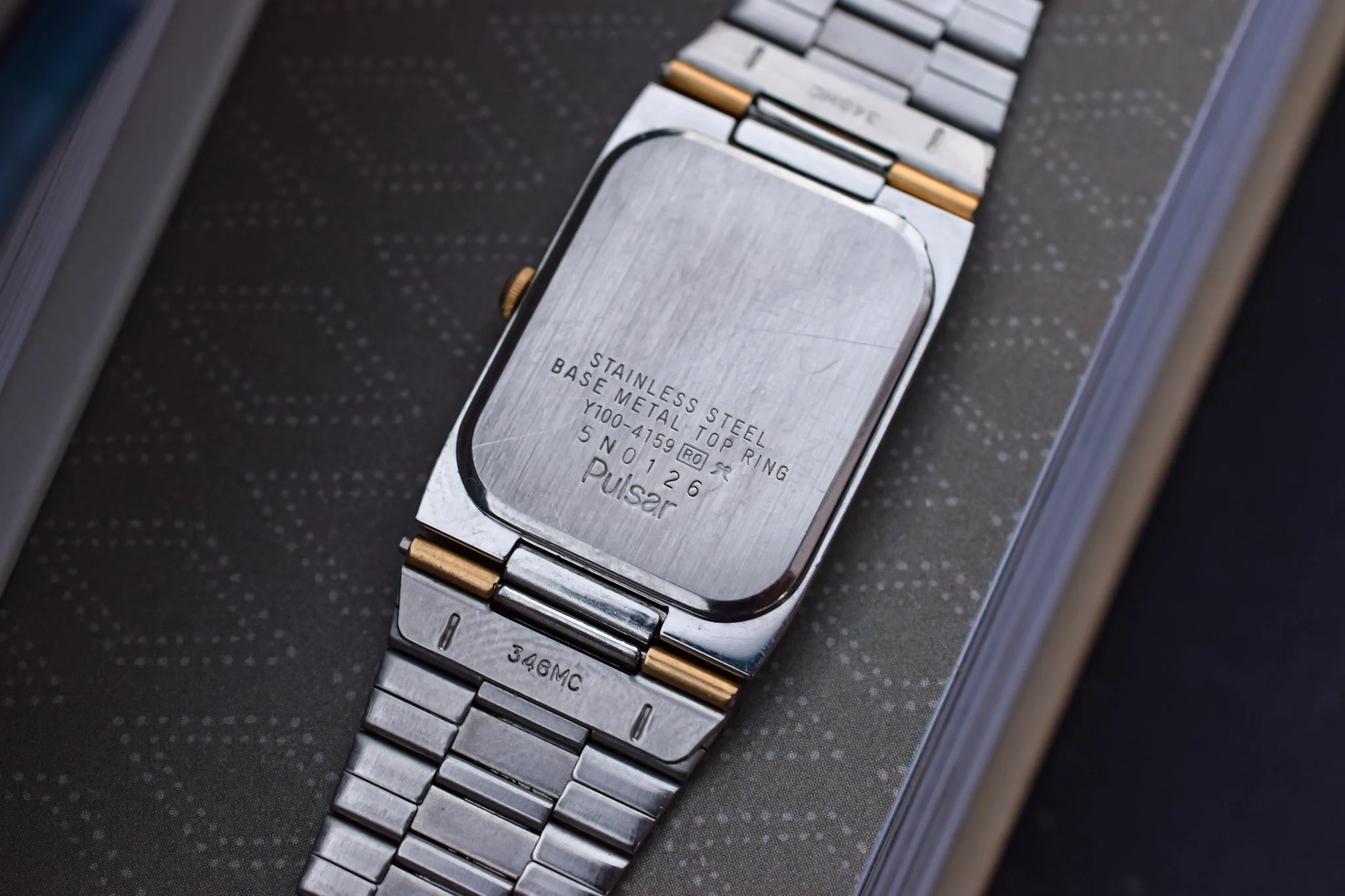 Vintage 1985 Pulsar Quartz Tank Watch - Image 8