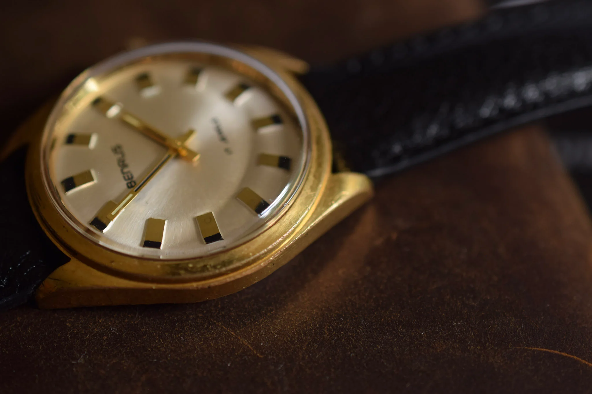 Vintage Benrus Mechanical Watch - Image 6