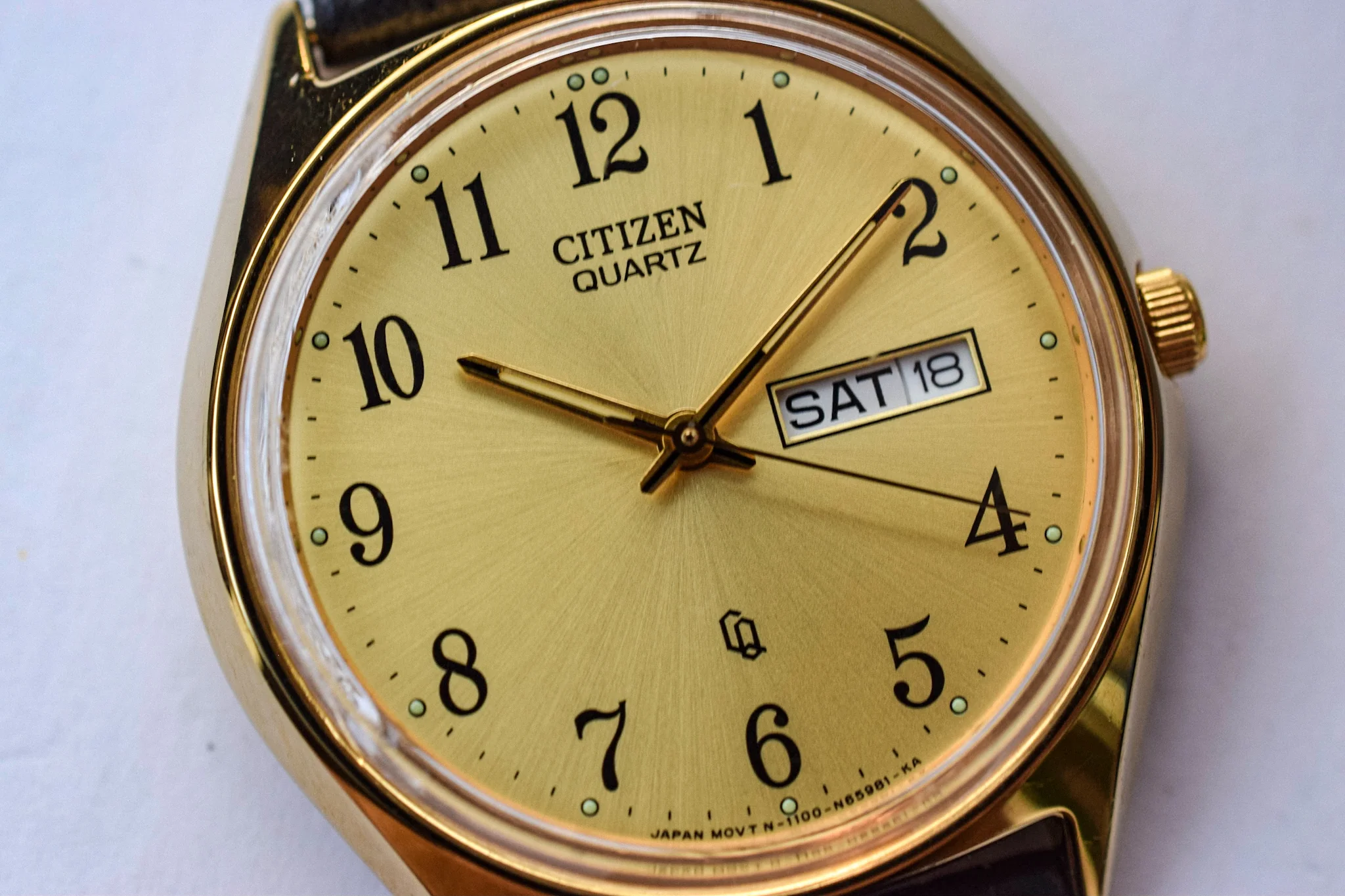 Vintage Citizen CQ Arabic Numerals - Image 2