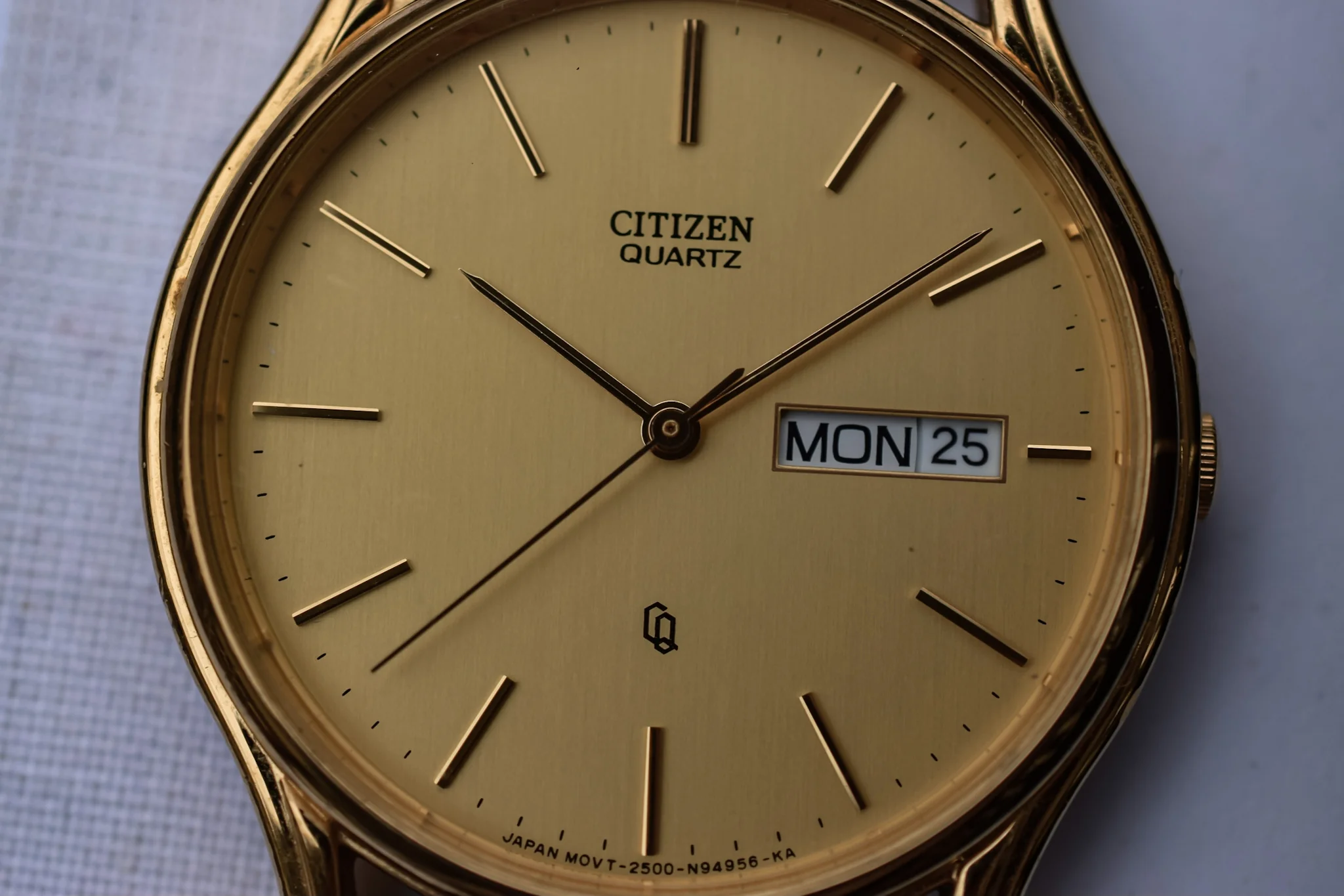 Vintage Citizen CQ Day-Date - Image 2