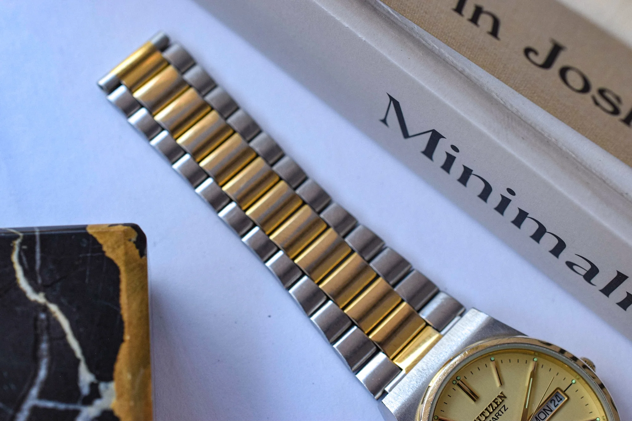 Vintage Citizen Two Toned CQ Day-Date - Image 8