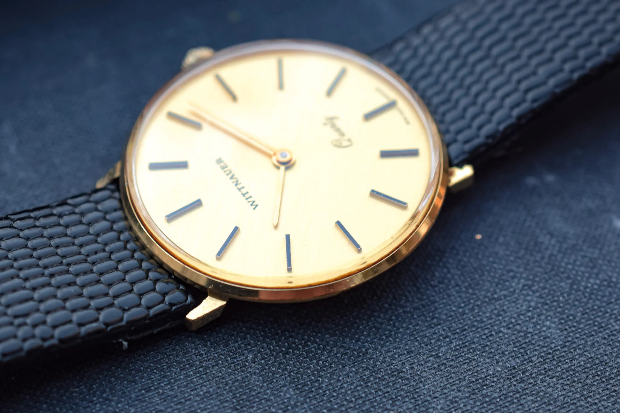 Vintage Gold Tone Linen Dial Wittnauer Quartz Watch - Image 5