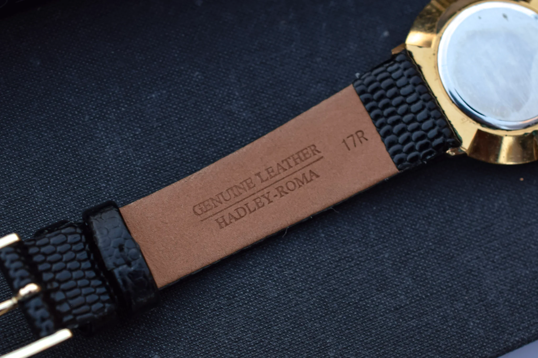 Vintage Gold Tone Linen Dial Wittnauer Quartz Watch - Image 6