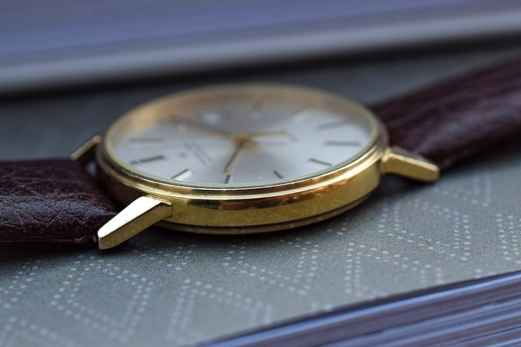 Vintage 10K Gold Filled Hamilton Masterpiece Quartz Watch - Award Piece - Image 4