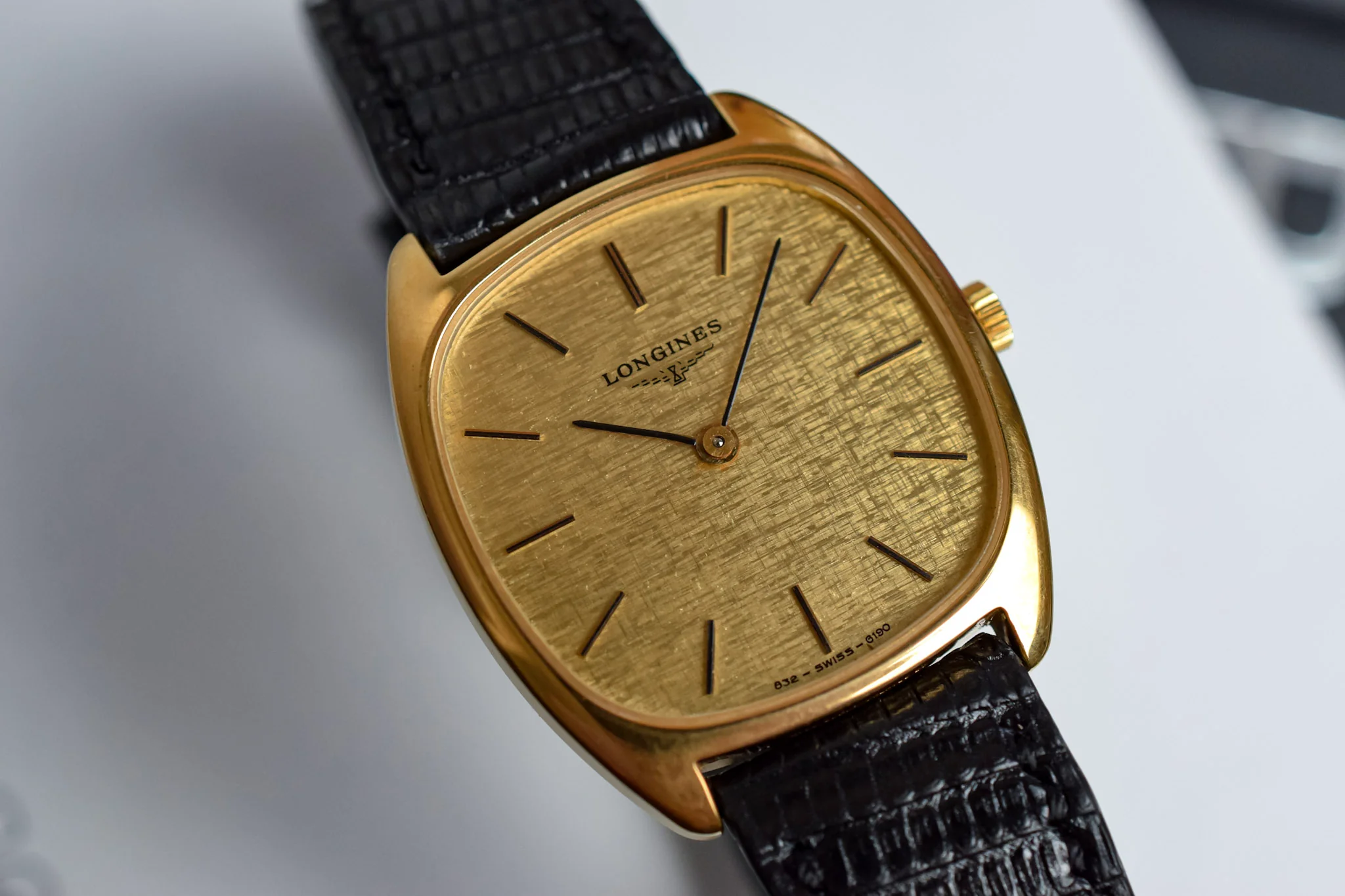 Vintage Longines Mechanical Linen Dial Tonneau - Image 3