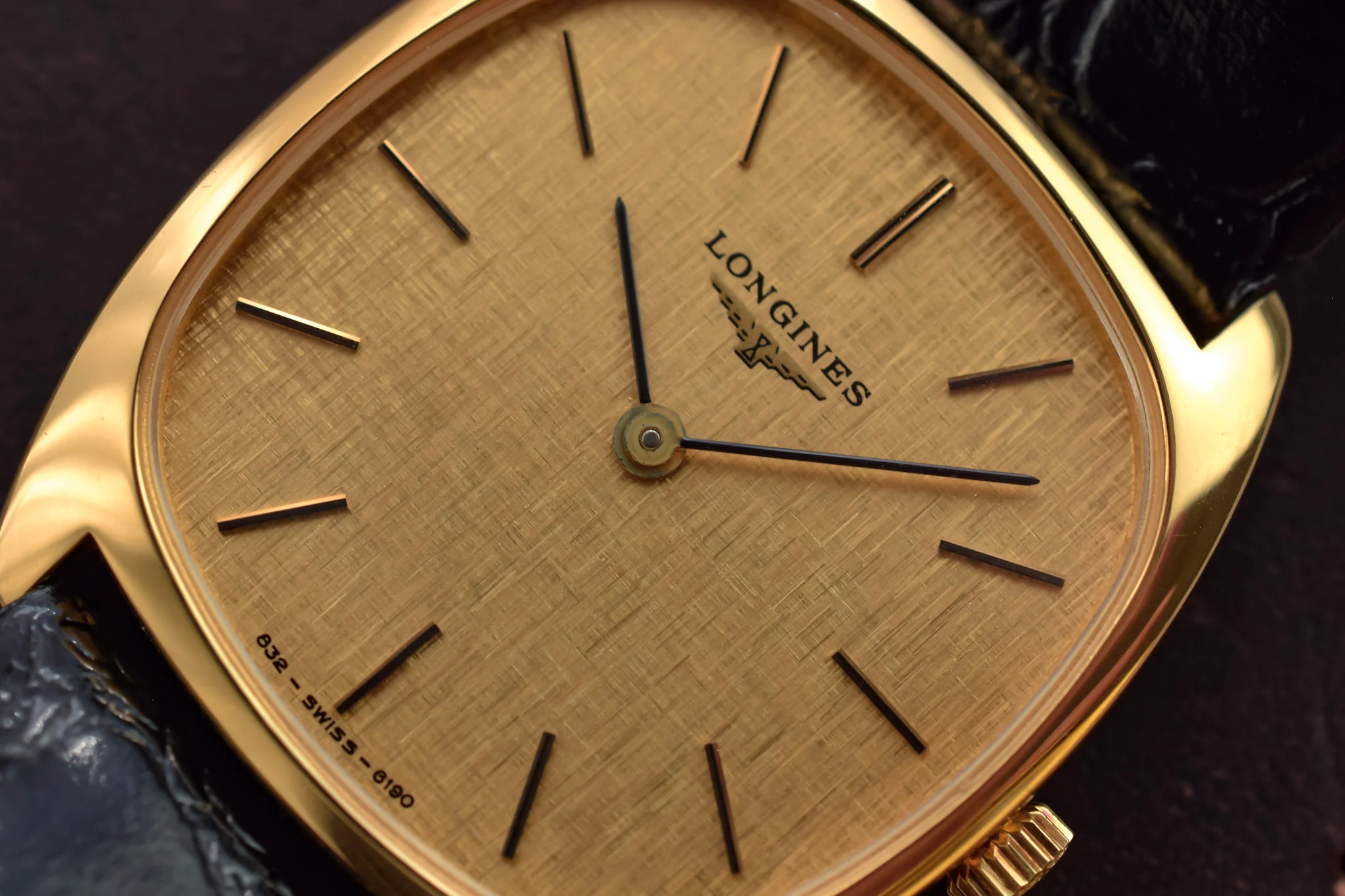 Vintage Longines Mechanical Linen Dial Tonneau - Image 3