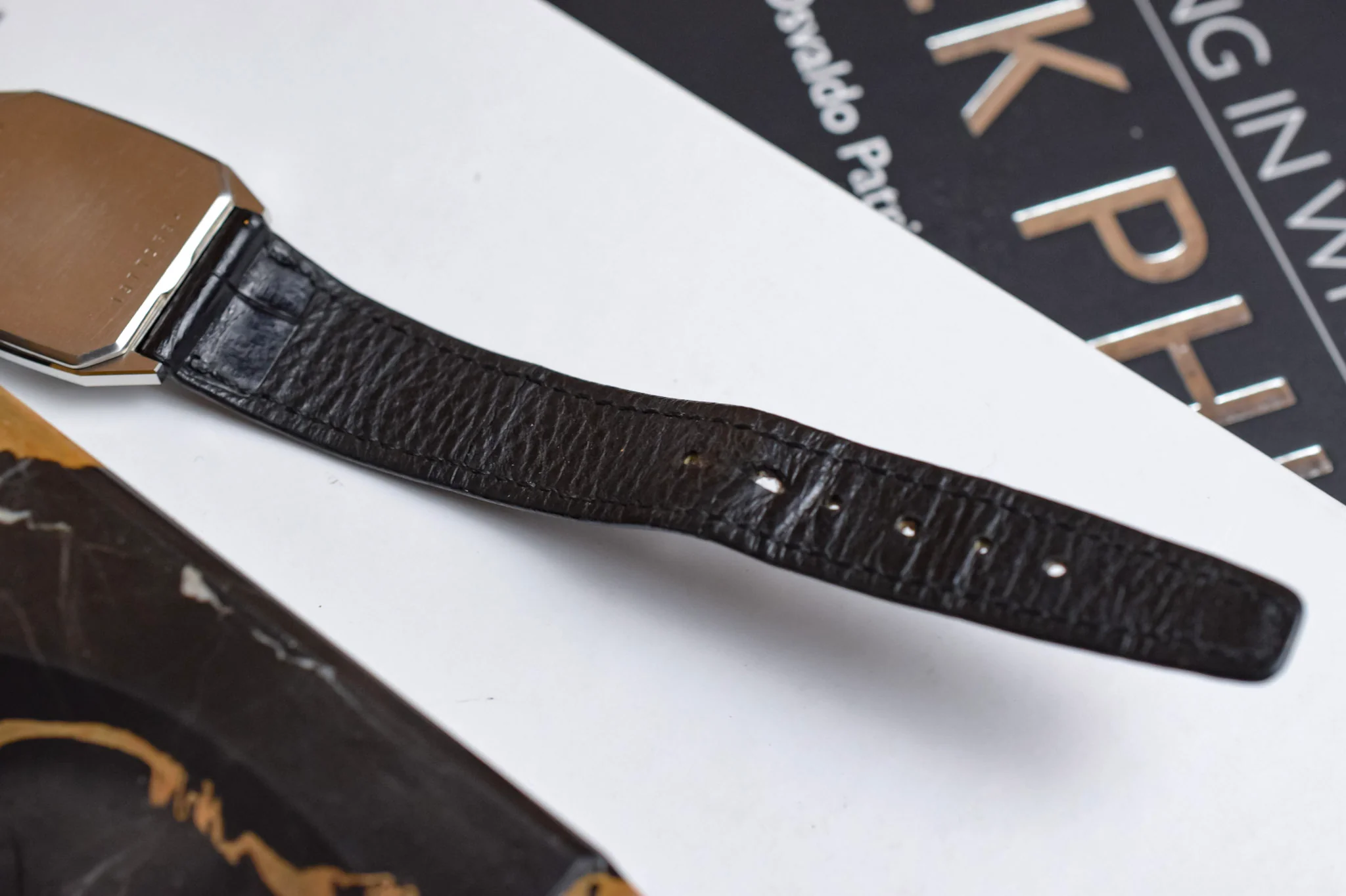 Vintage Longines Quartz Black Brick Dial Octo - Image 10