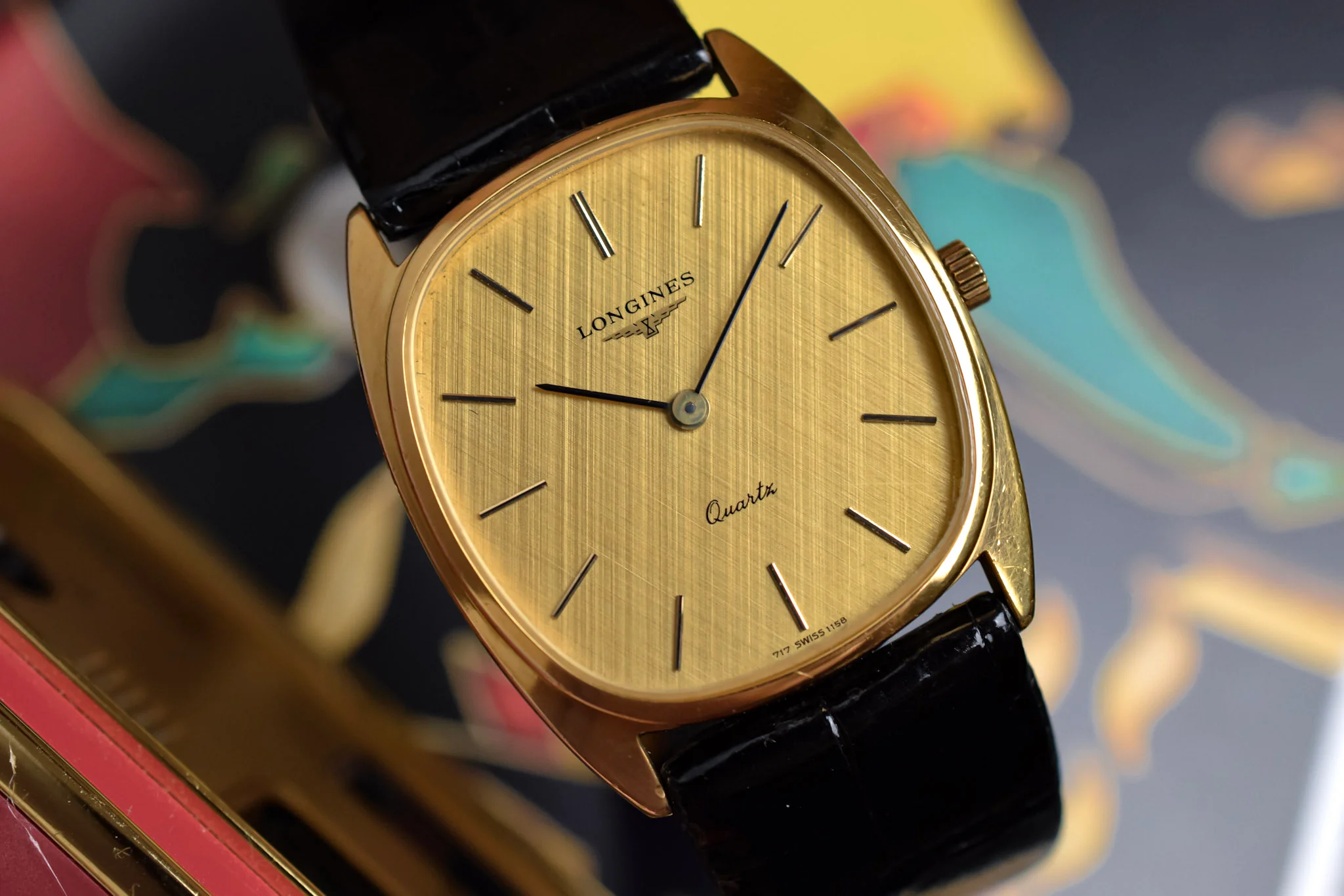 Vintage Longines Quartz Champagne Linen Ellipse - Image 3