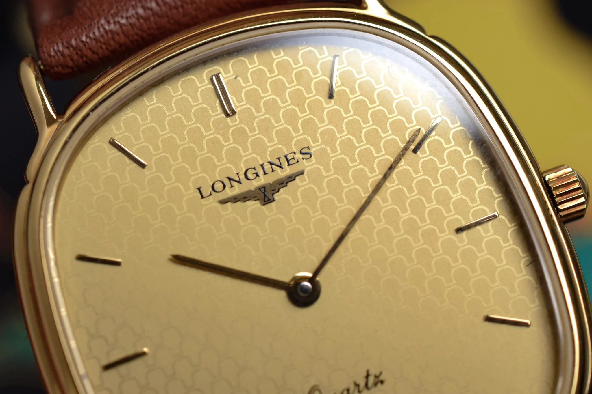 Vintage Longines Quartz Champagne Motif Ellipse - Les Grandes Classiques - Image 4