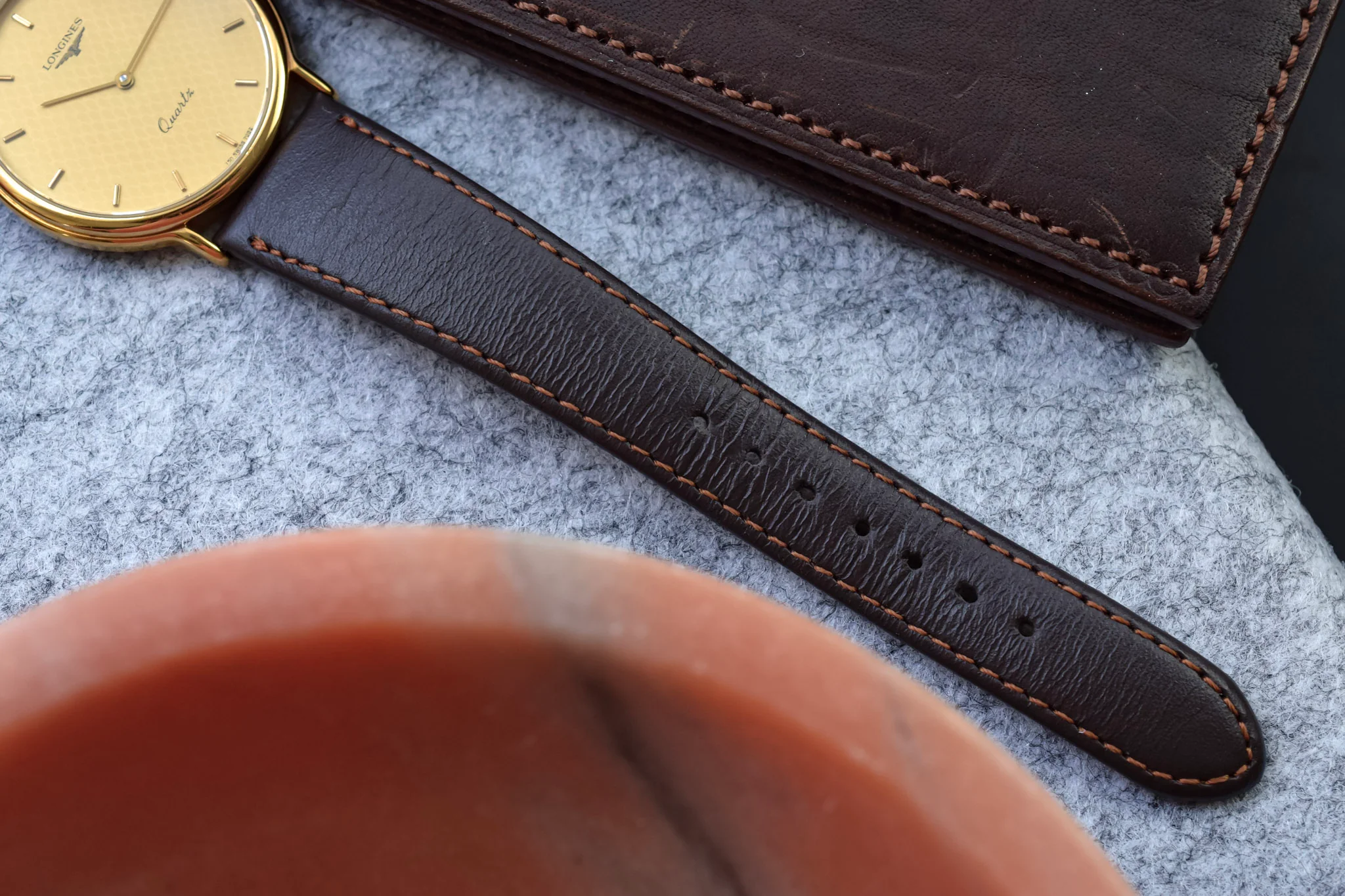 Vintage Longines Quartz Champagne Quatrefoil Dial - Image 8