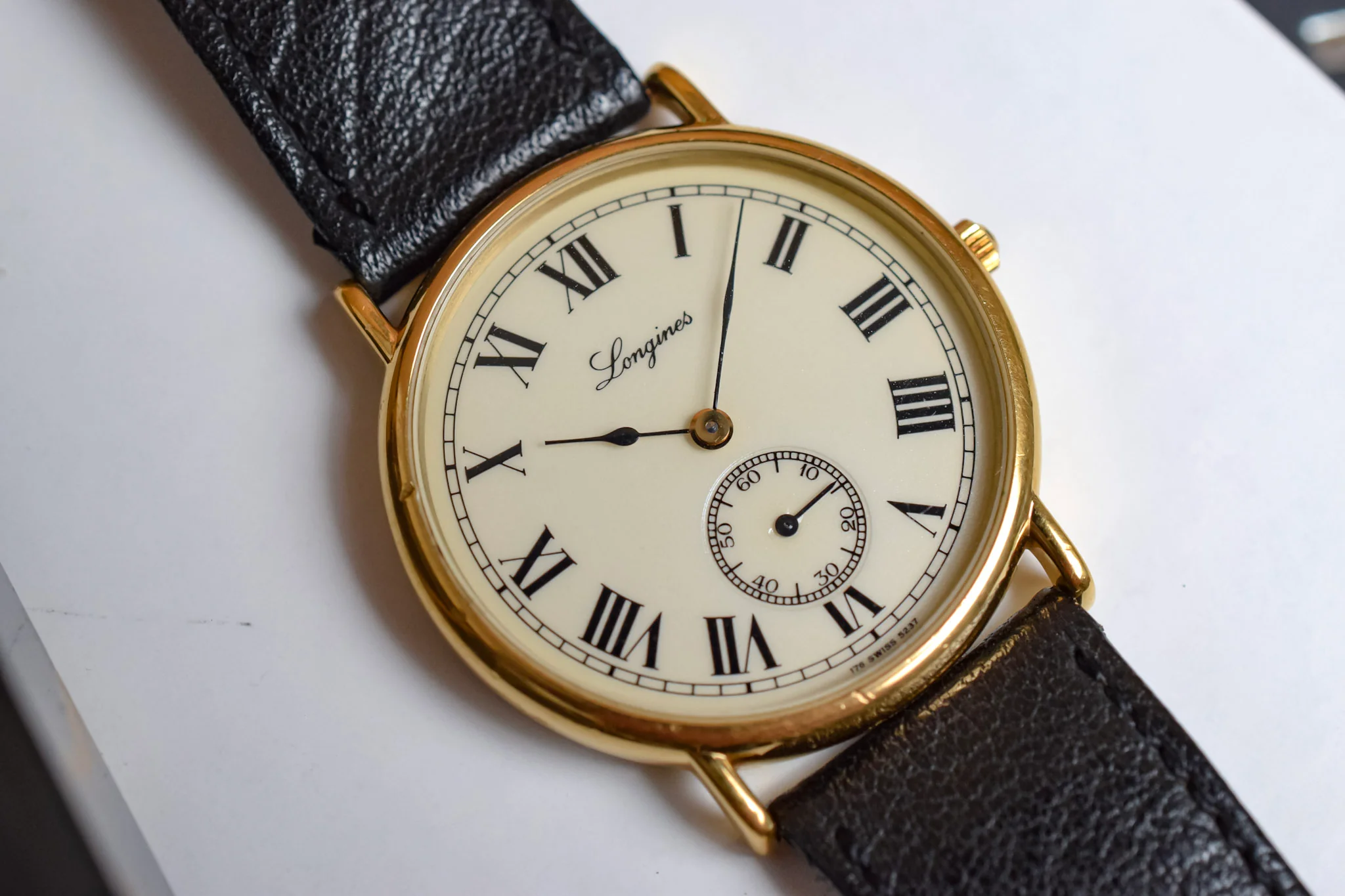 Vintage Longines Quartz Roman Dial "Charleston" Calatrava - Image 4