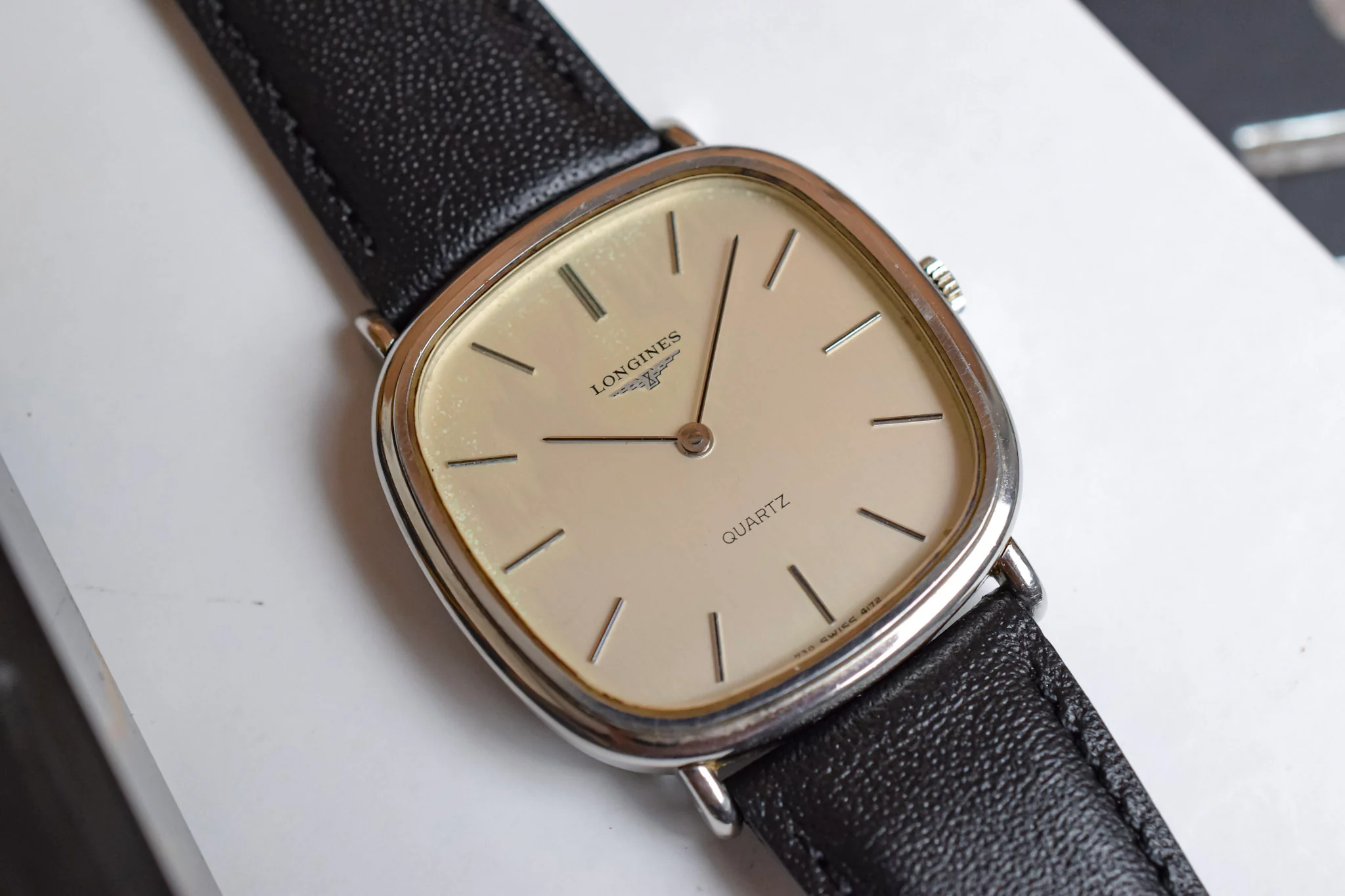 Vintage Longines Quartz Silver Steel TV - Image 3